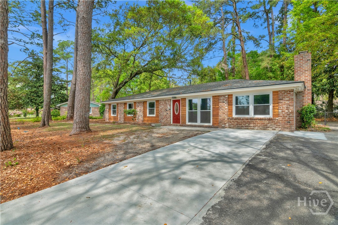 Homes for sale in Savannah, GA | 4 Sheridan Cir, Savannah, GA 31405 | MLS# SA352603