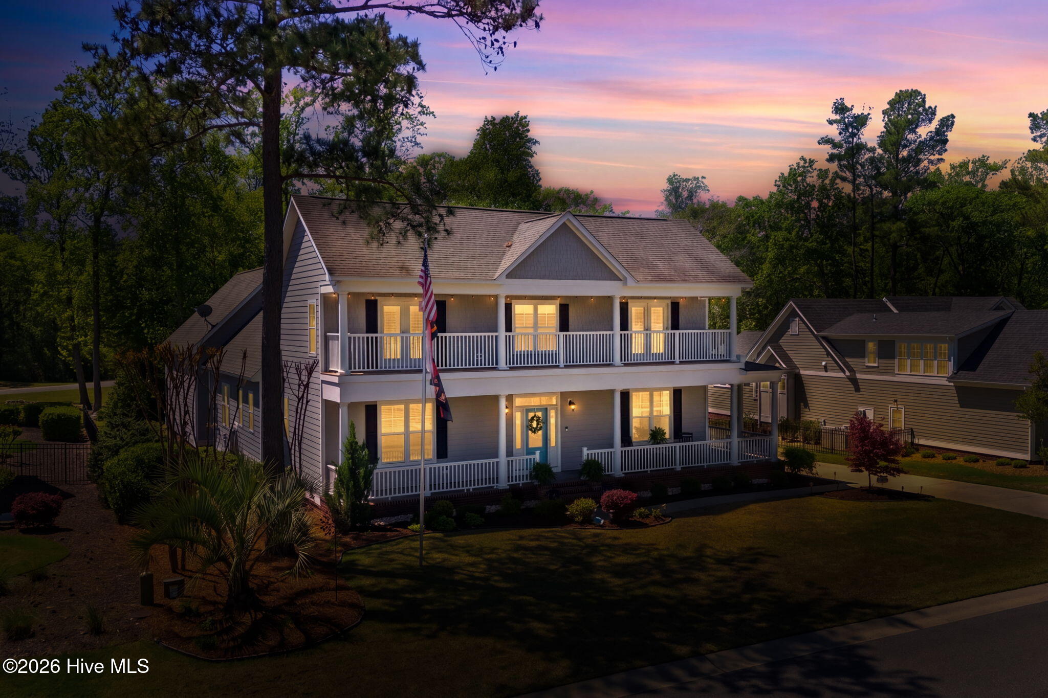 100566822 | Photo 97