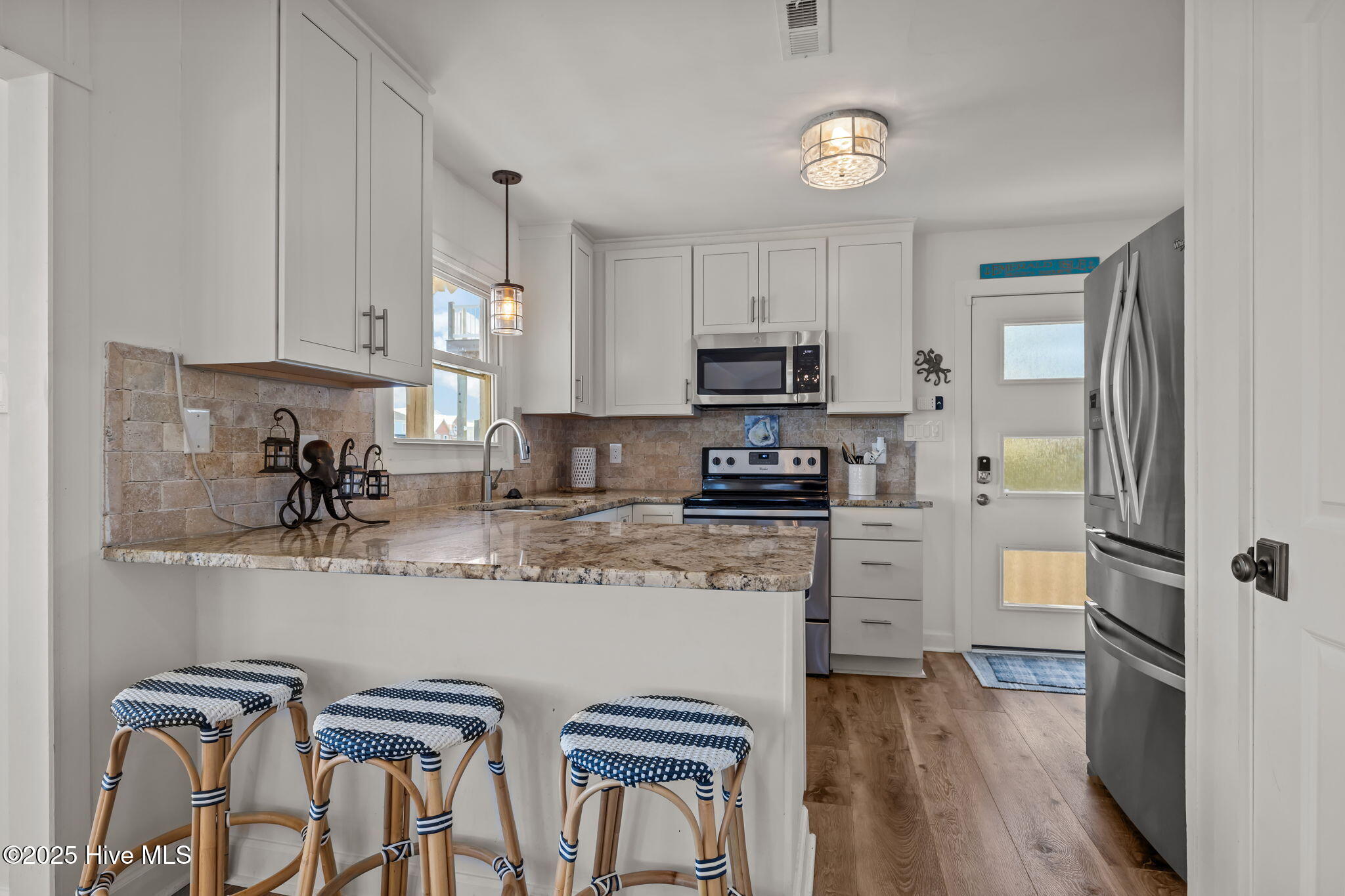 100536314 | Photo 10