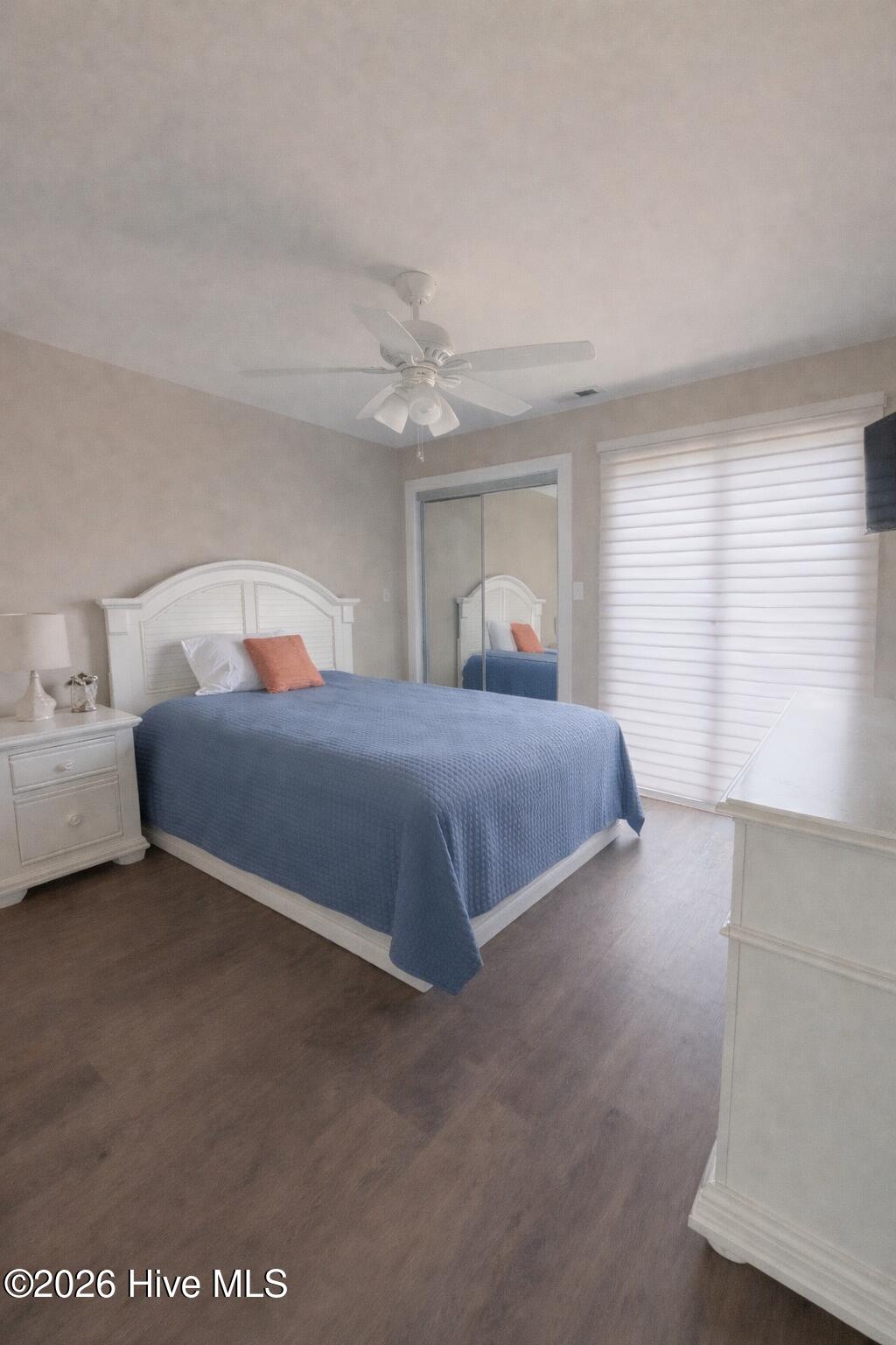 100565840 | Photo 10