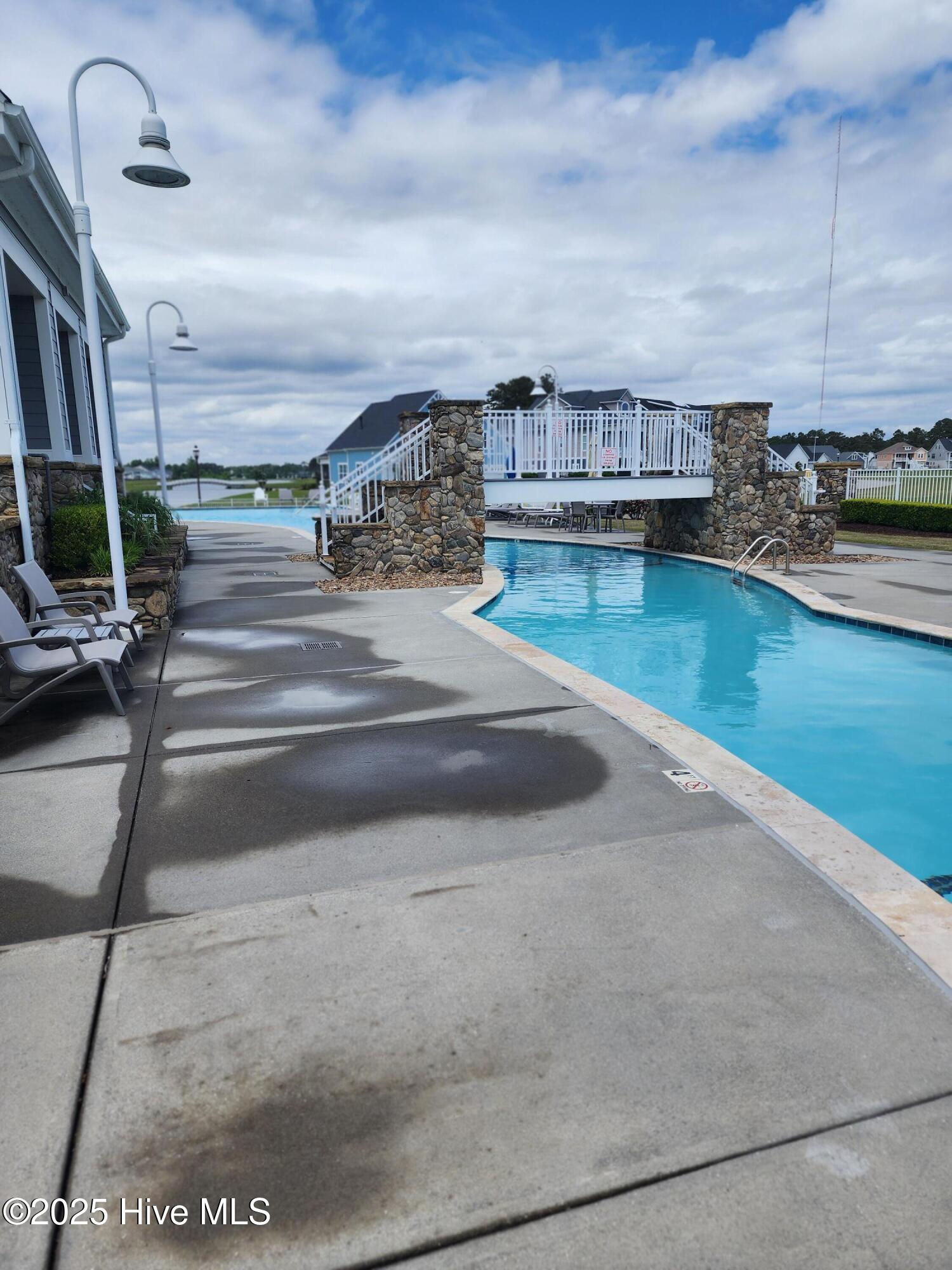 100530509 | Photo 15