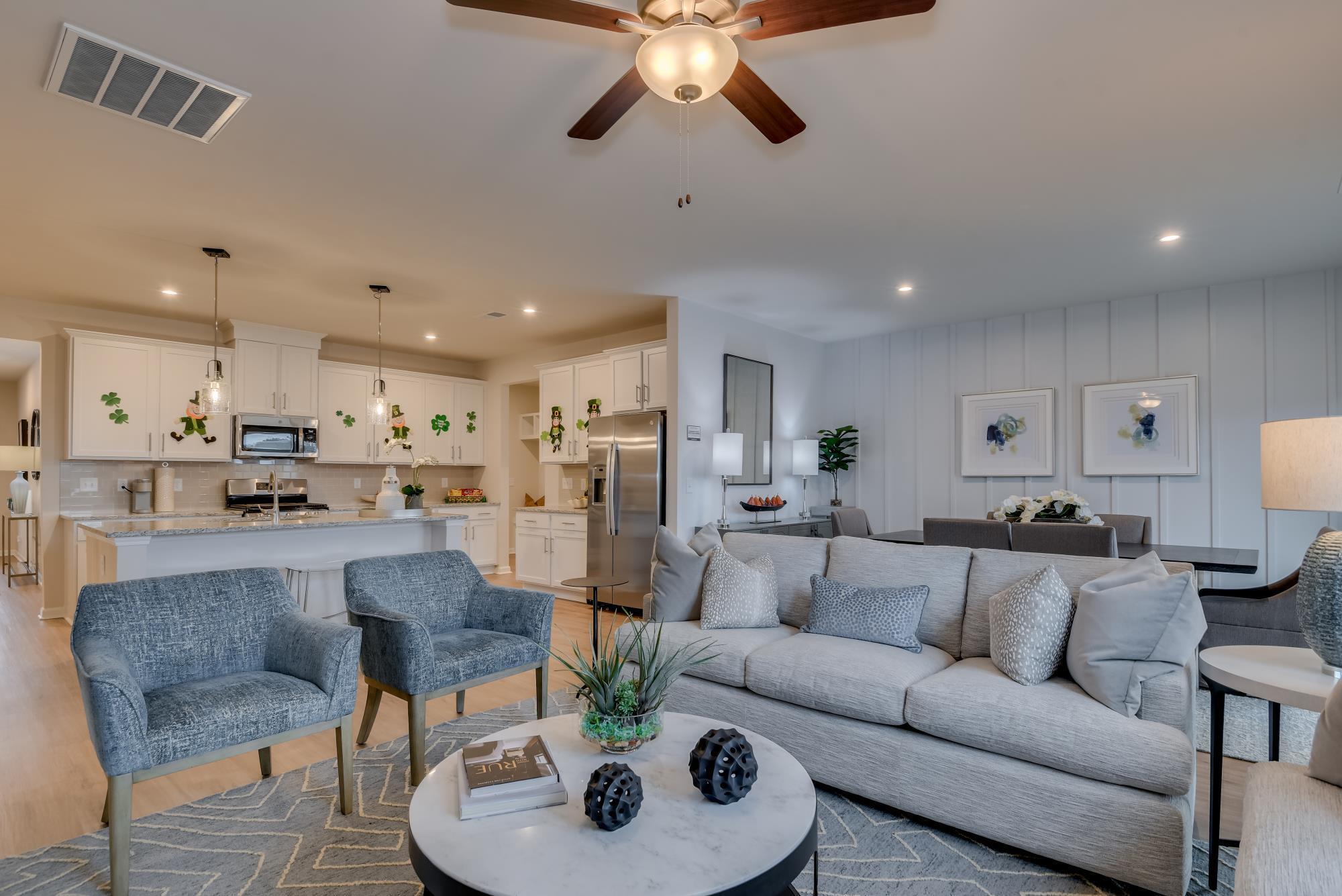 Easton Family Room Dinning Kitchen