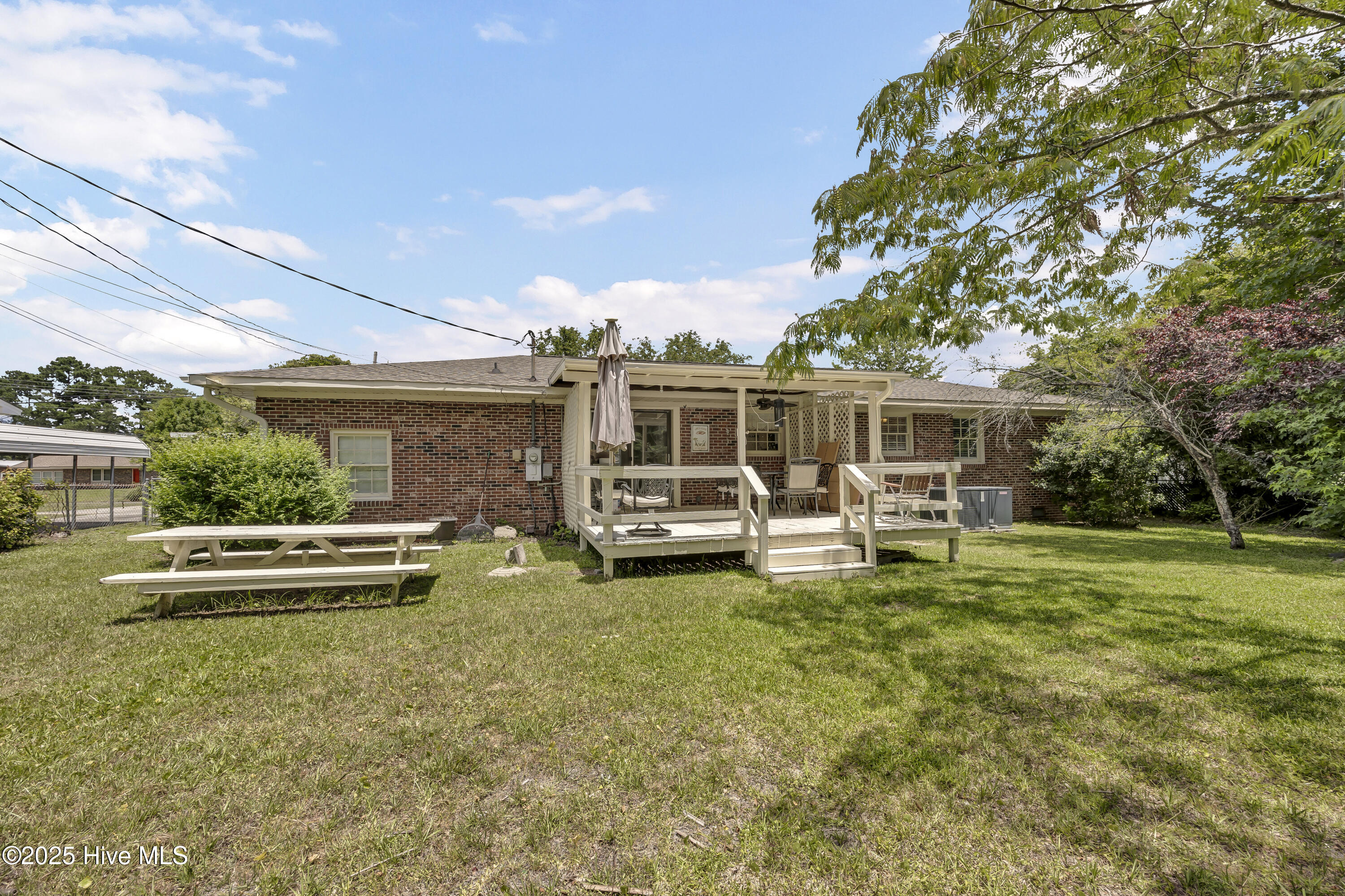 100517118 | Photo 28