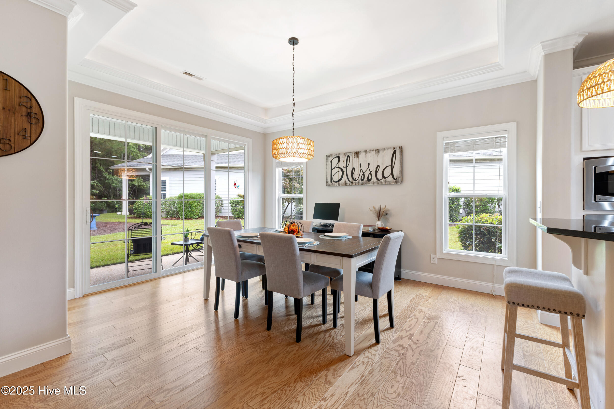 100506544 | Photo 13