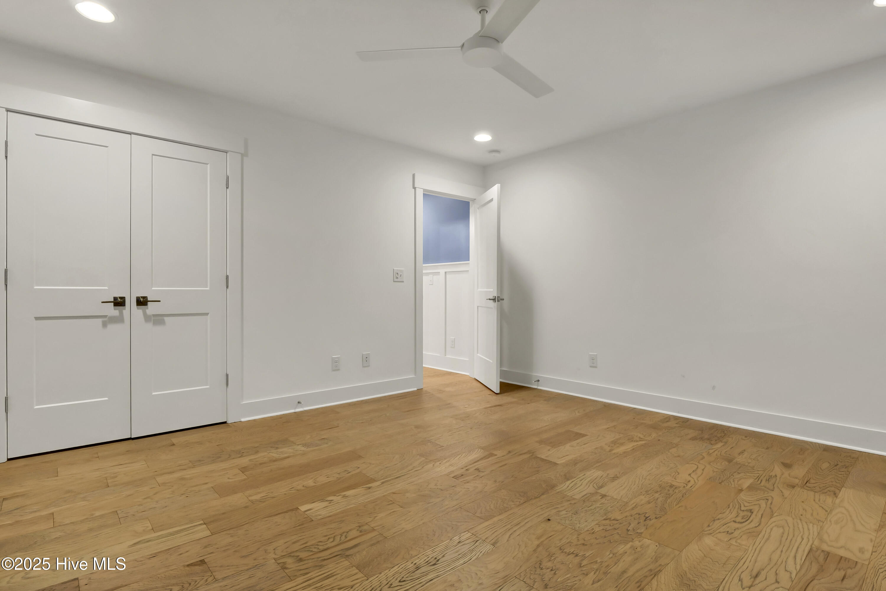 100518047 | Photo 41