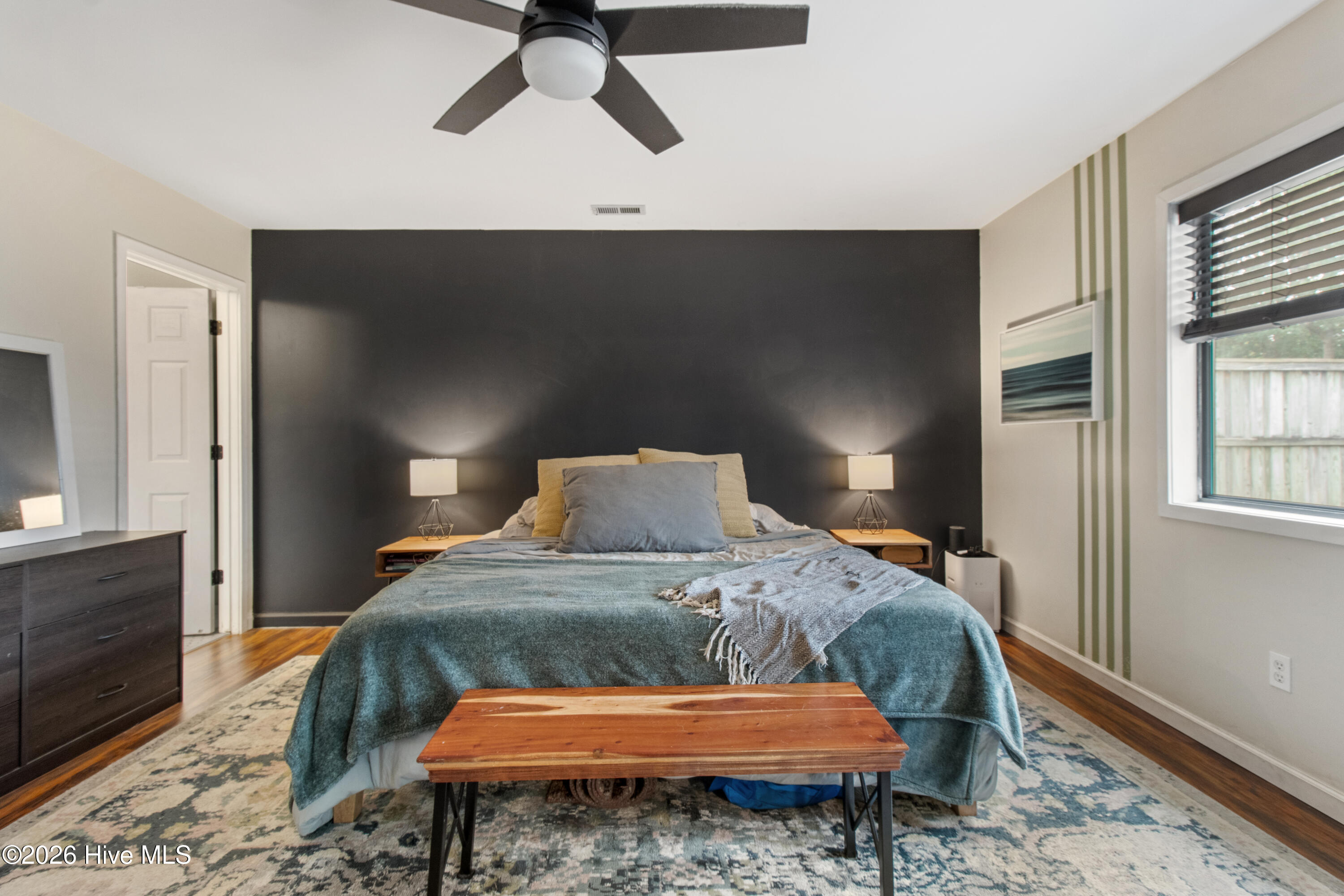 100552704 | Photo 13