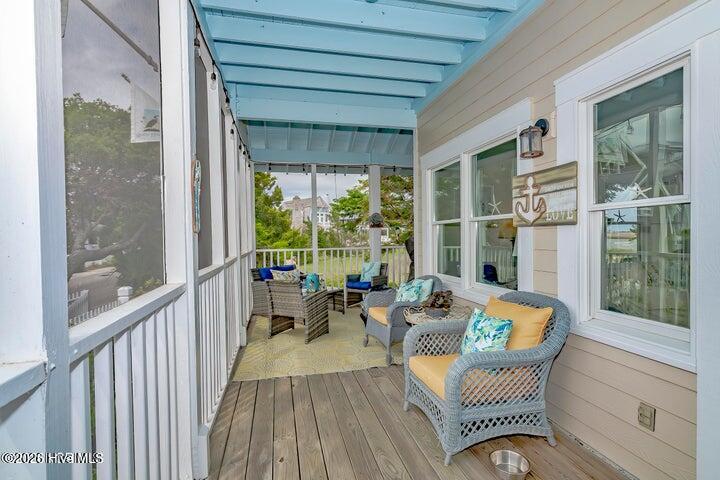 100557980 | Photo 27