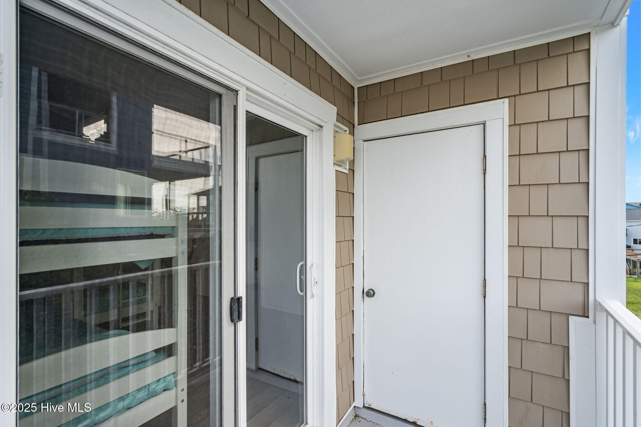 100509298 | Photo 58