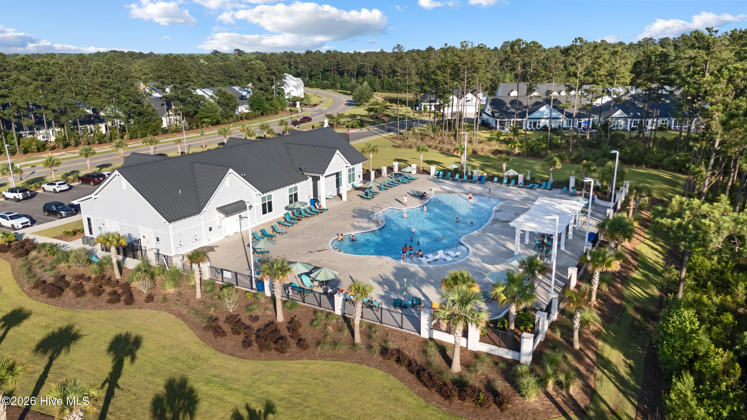 100567484 | Photo 63