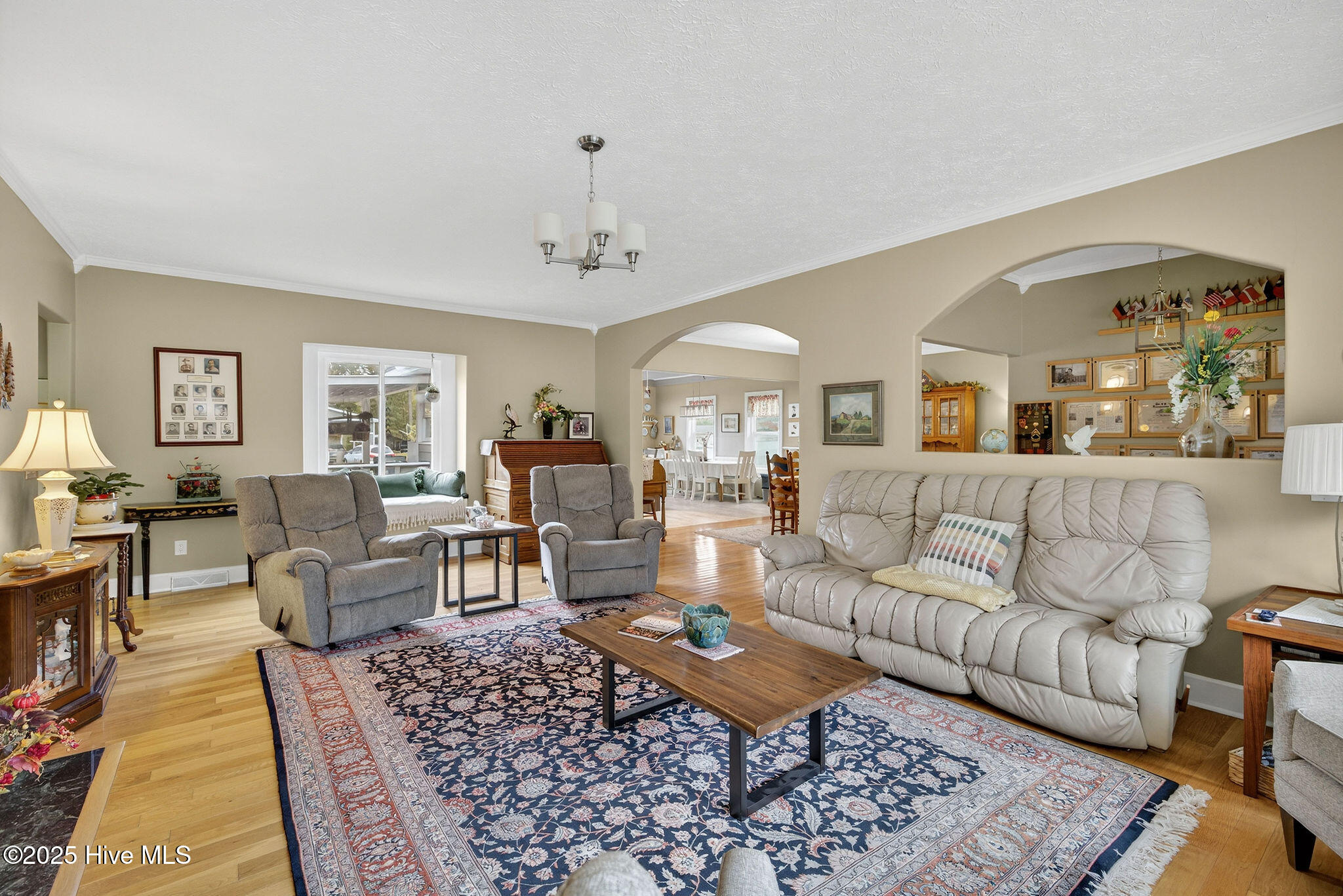 100542936 | Photo 32