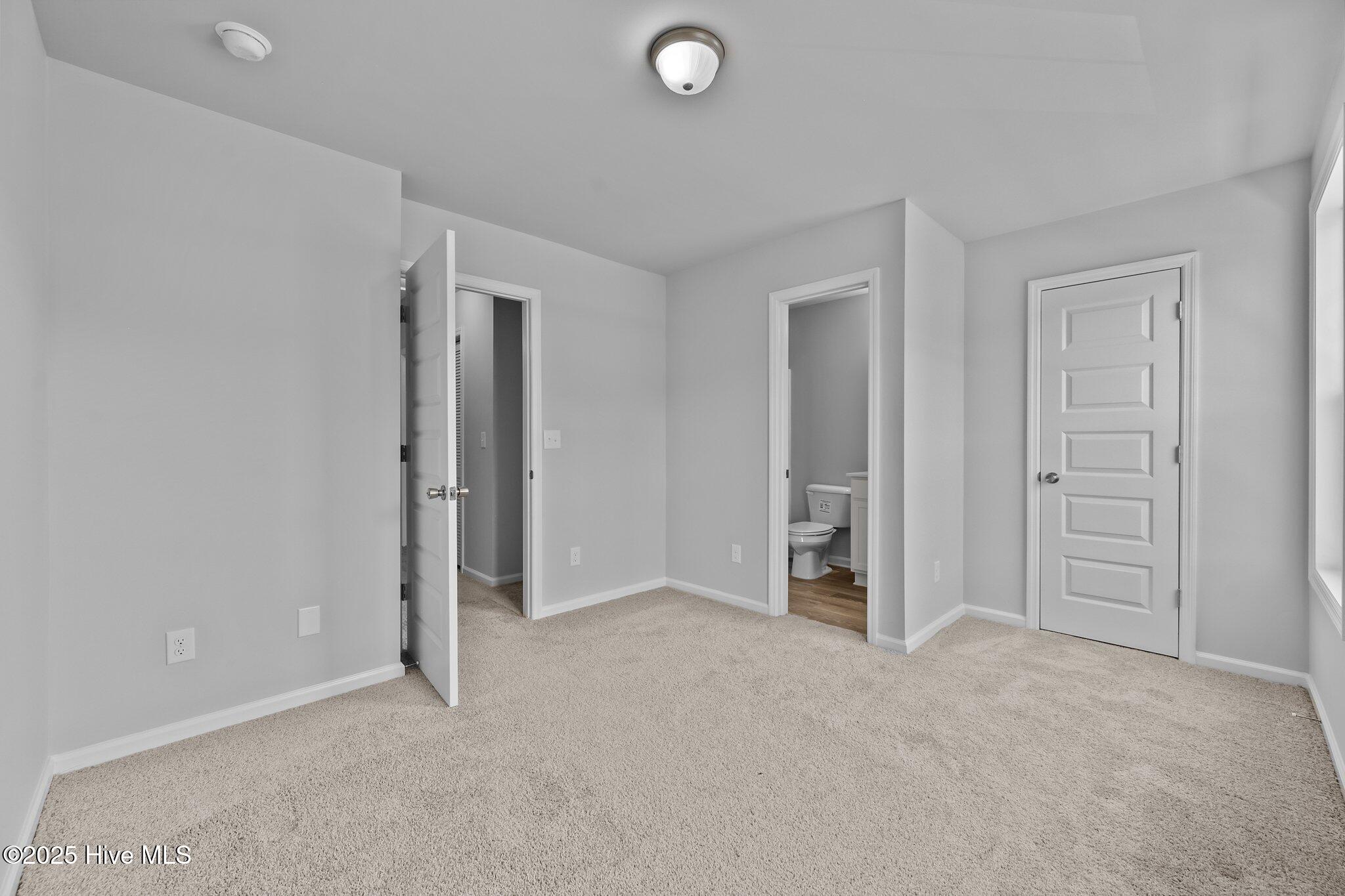 100542760 | Photo 10