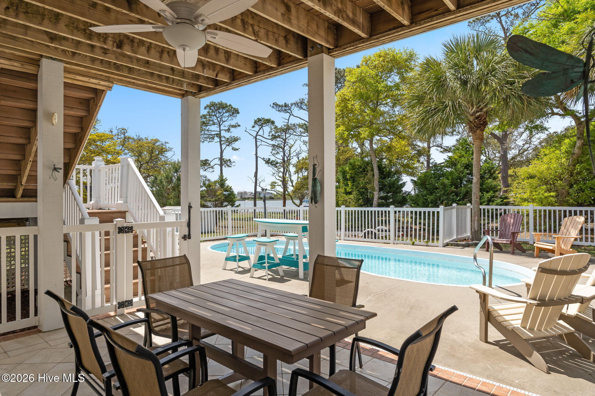 100566344 | Photo 19