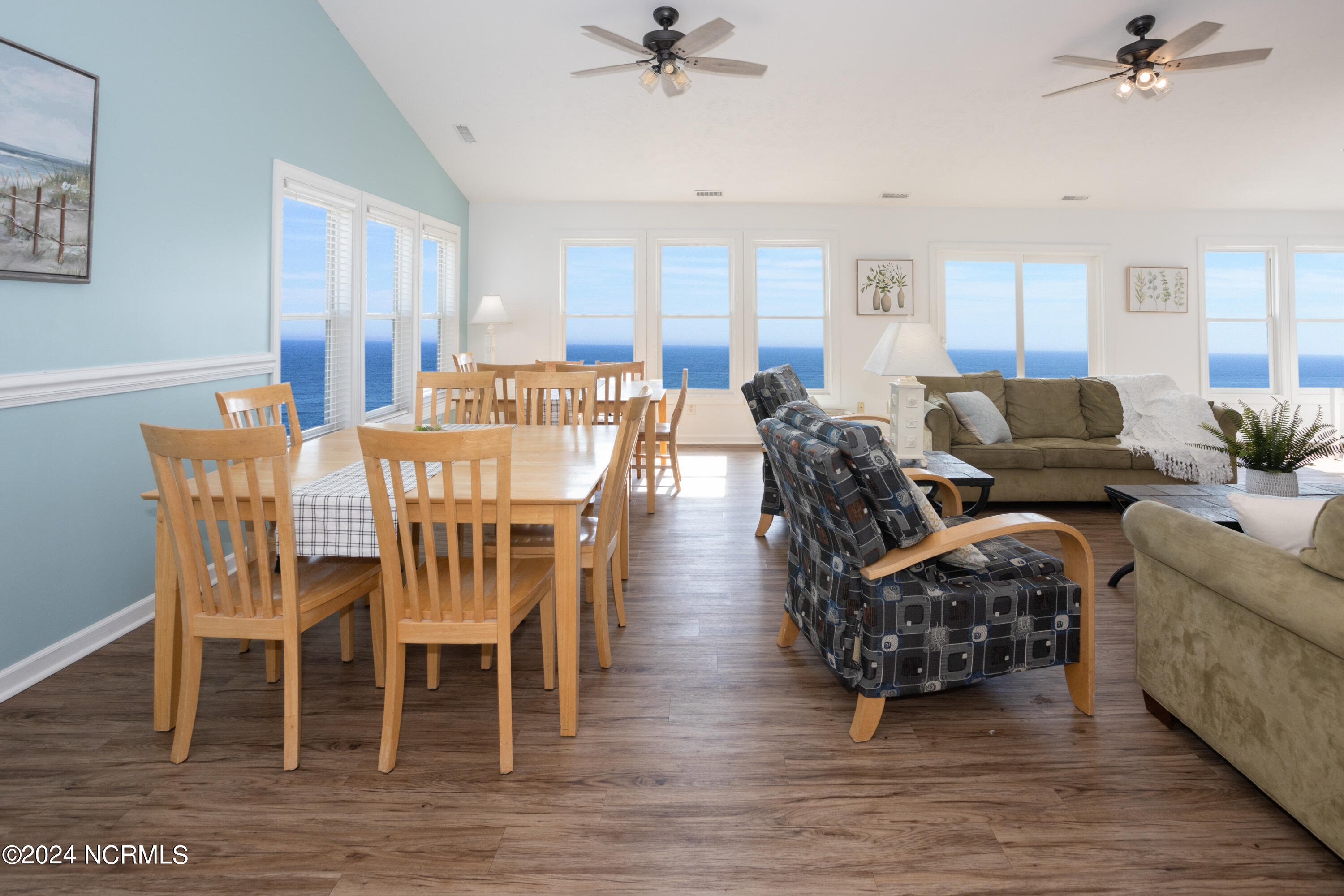 100569490 | Photo 10