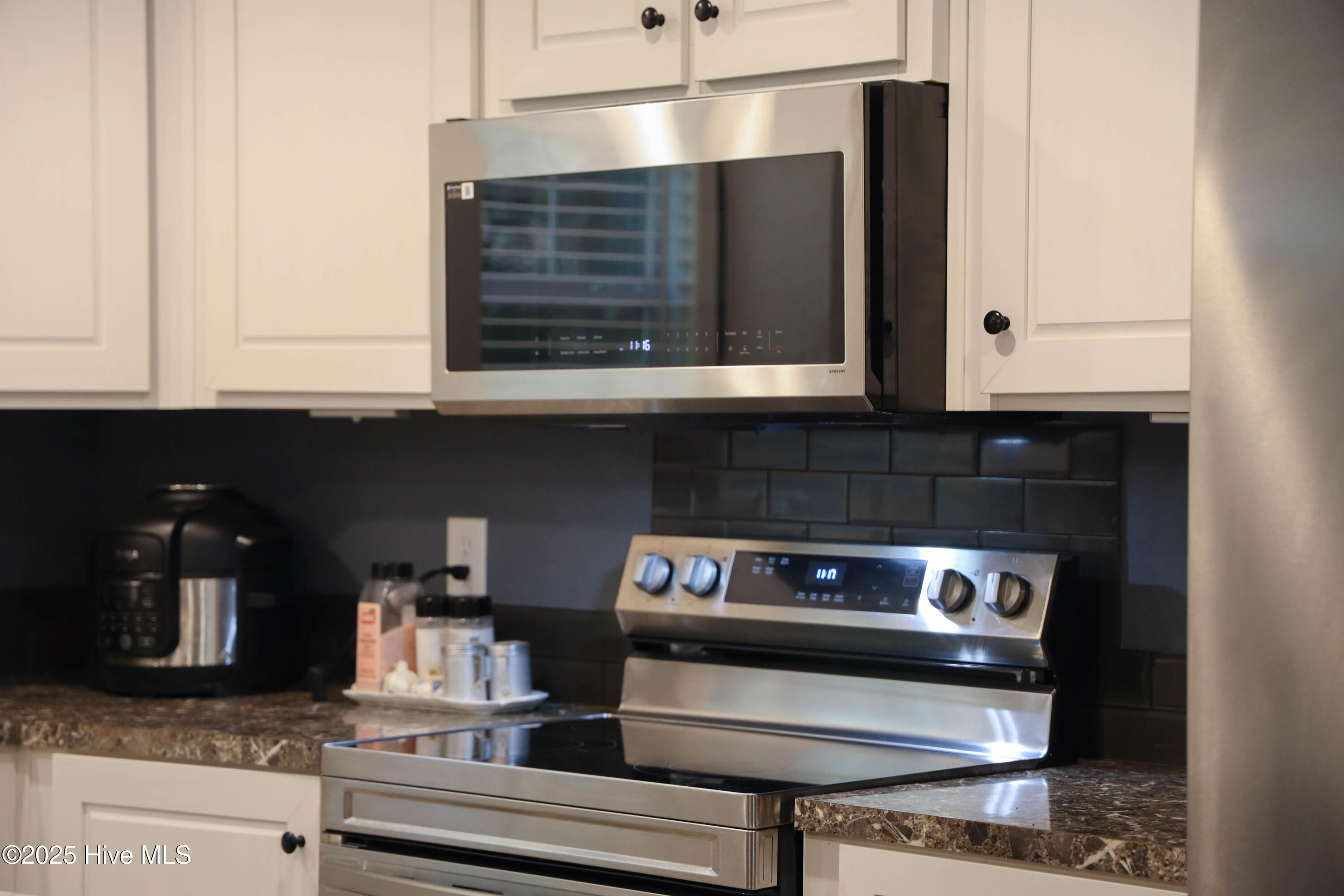 100540094 | Photo 27