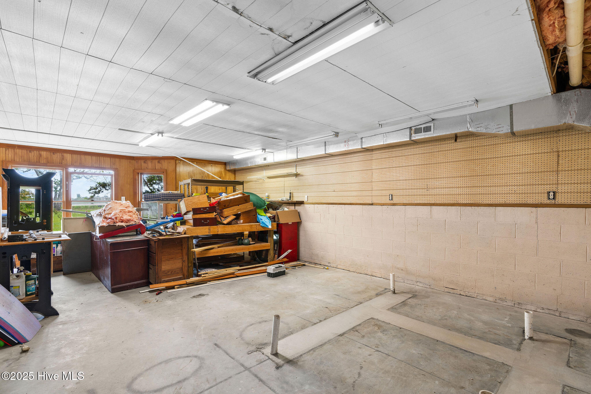 100556700 | Photo 62