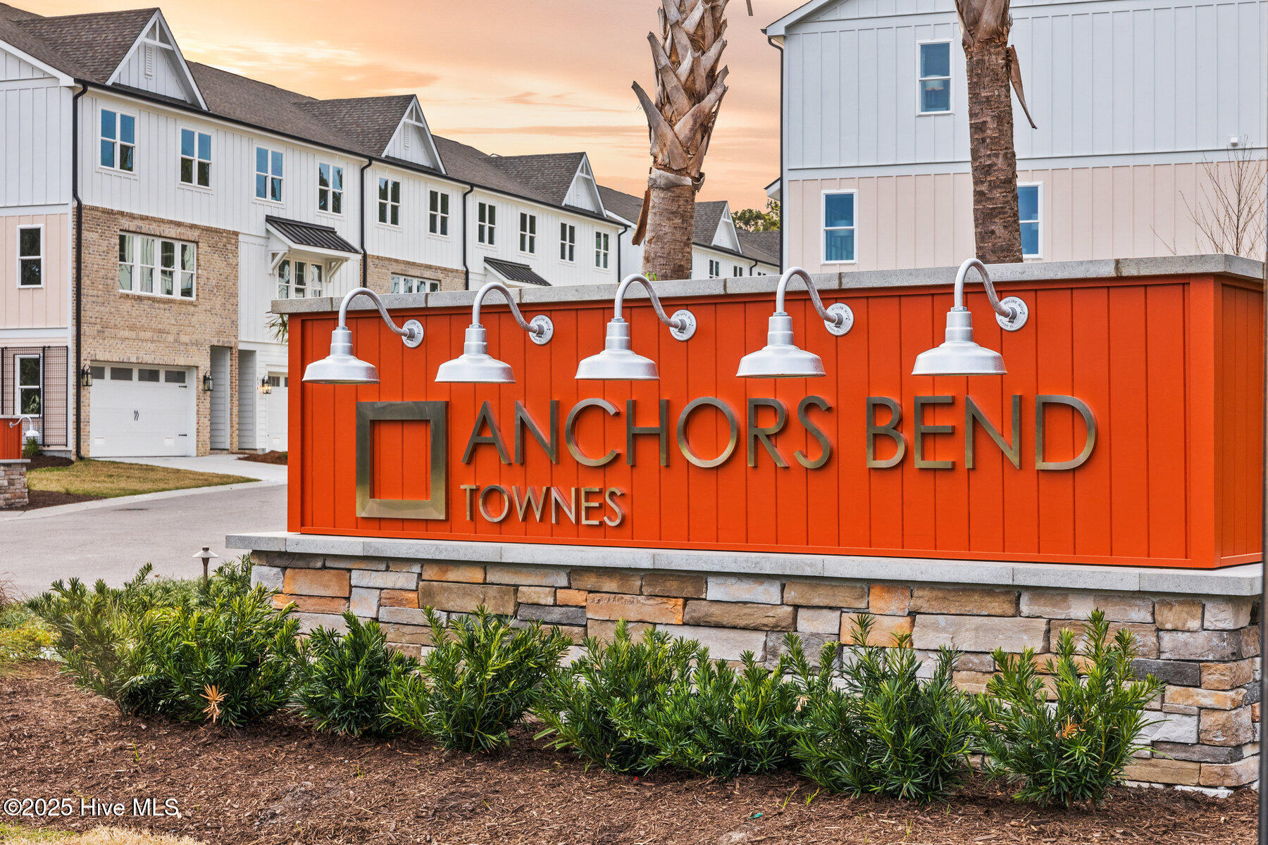 003_808_anchors_bend-3_974