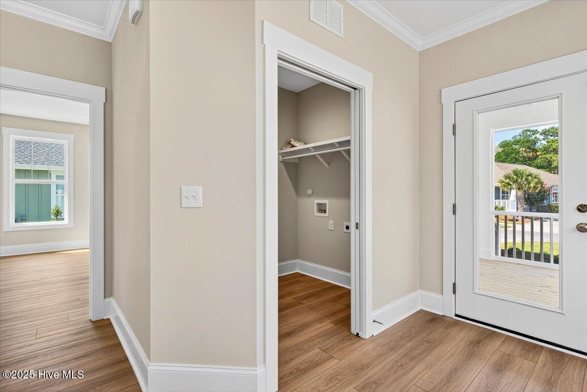 100504765 | Photo 42