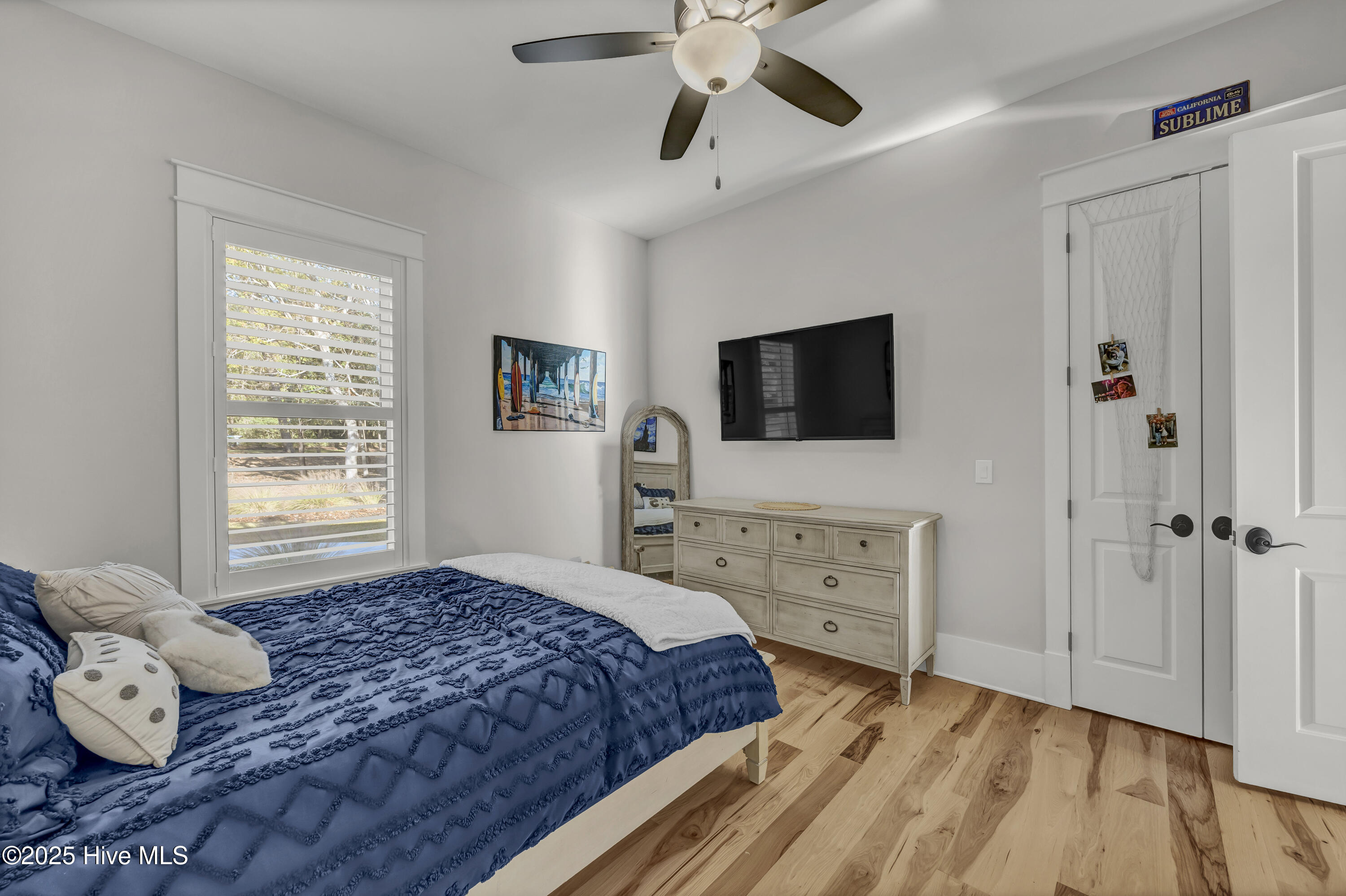 100543149 | Photo 32