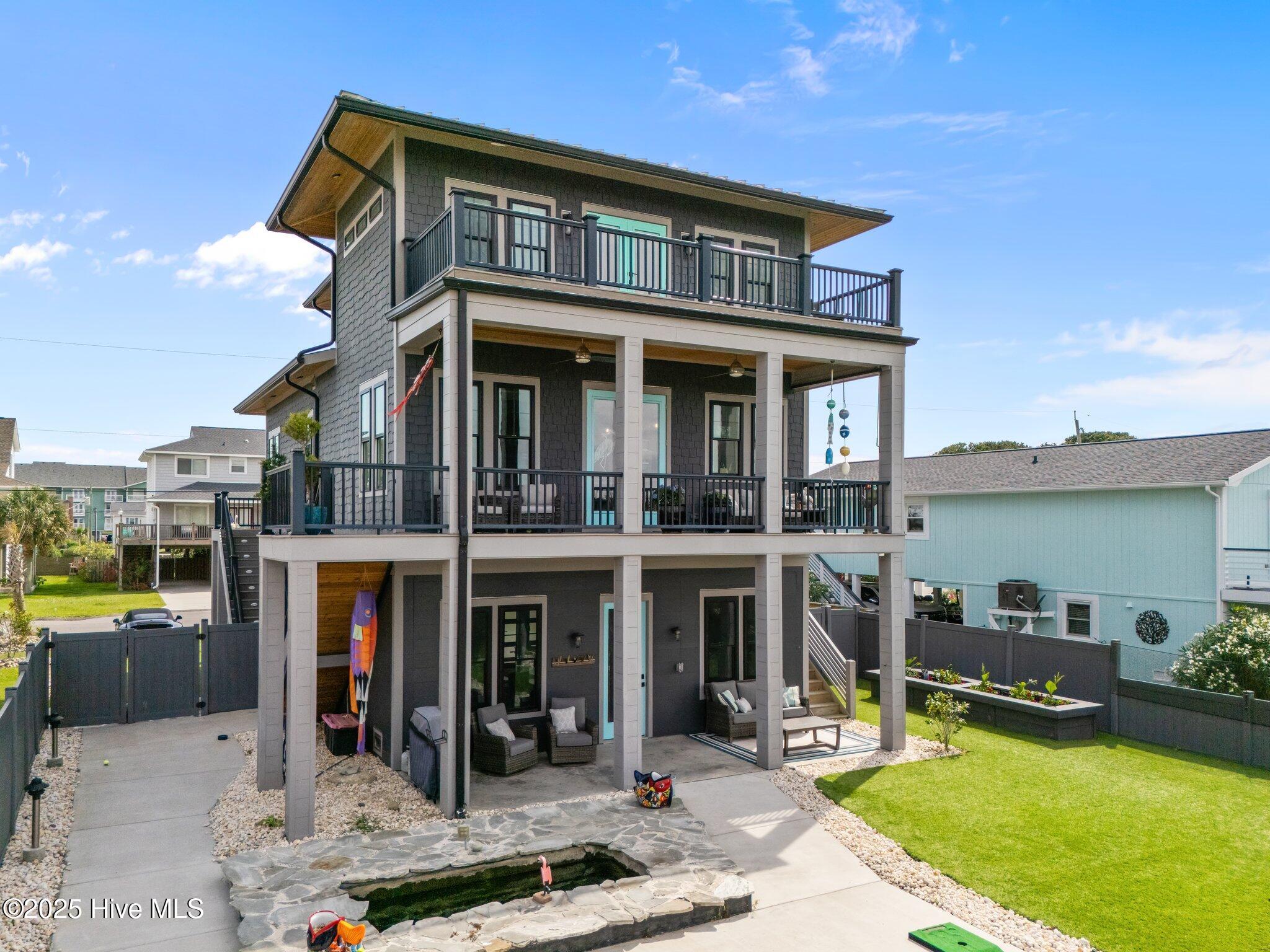 100514029 | Photo 56