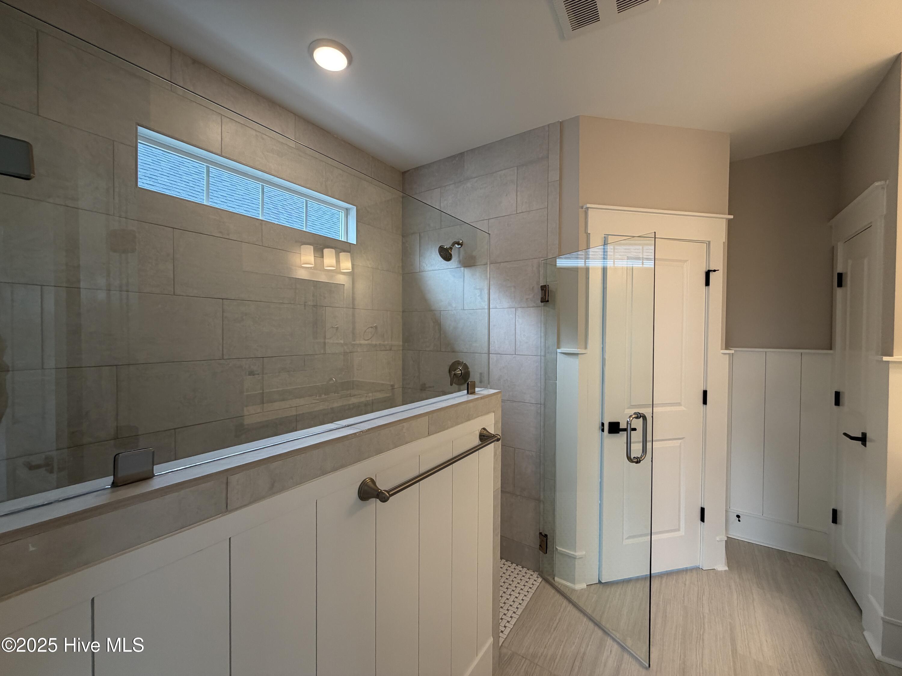 100531955 | Photo 29