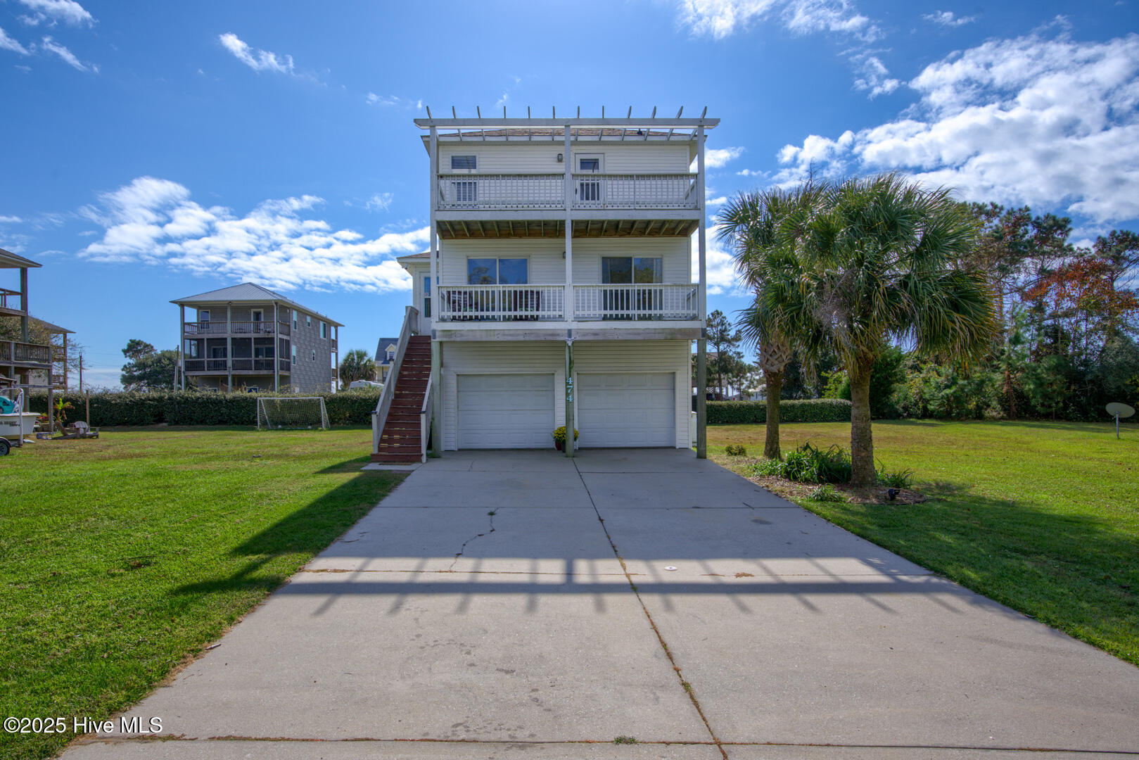 100535257 | Photo 56