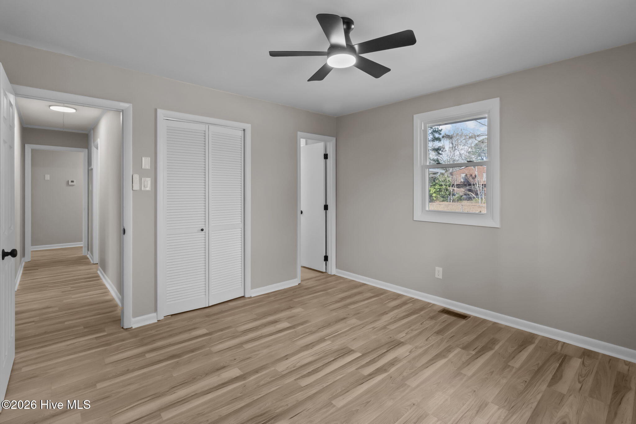 100557666 | Photo 34