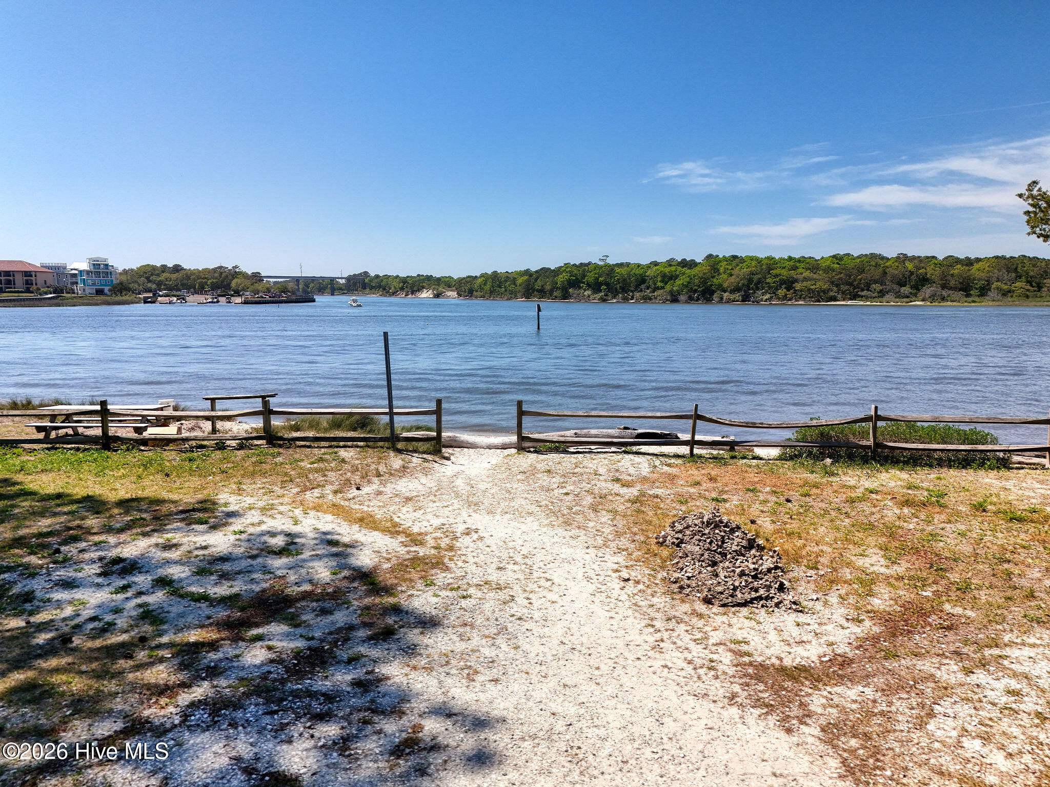 100566548 | Photo 54