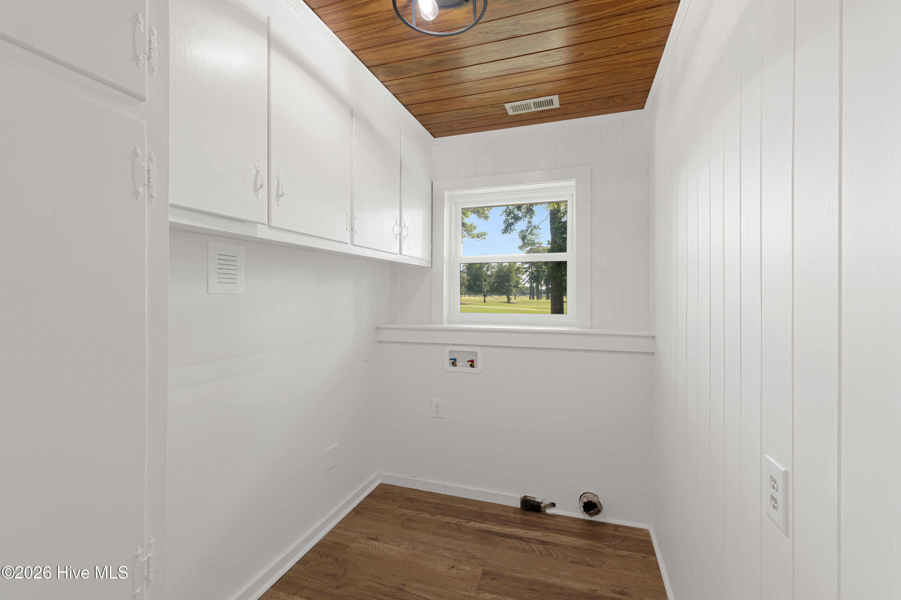 1705 River Drive,Morehead City