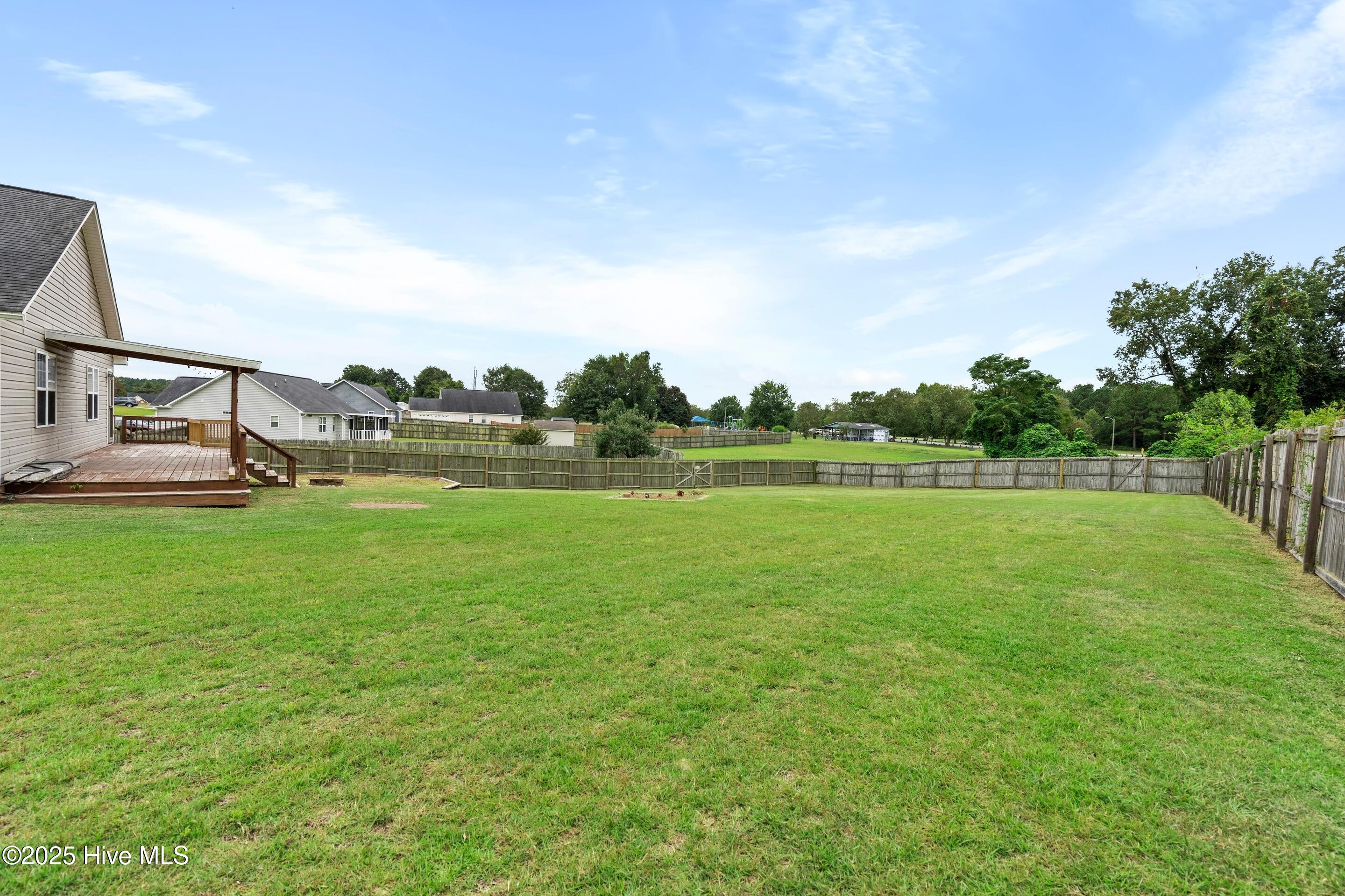 100530465 | Photo 45