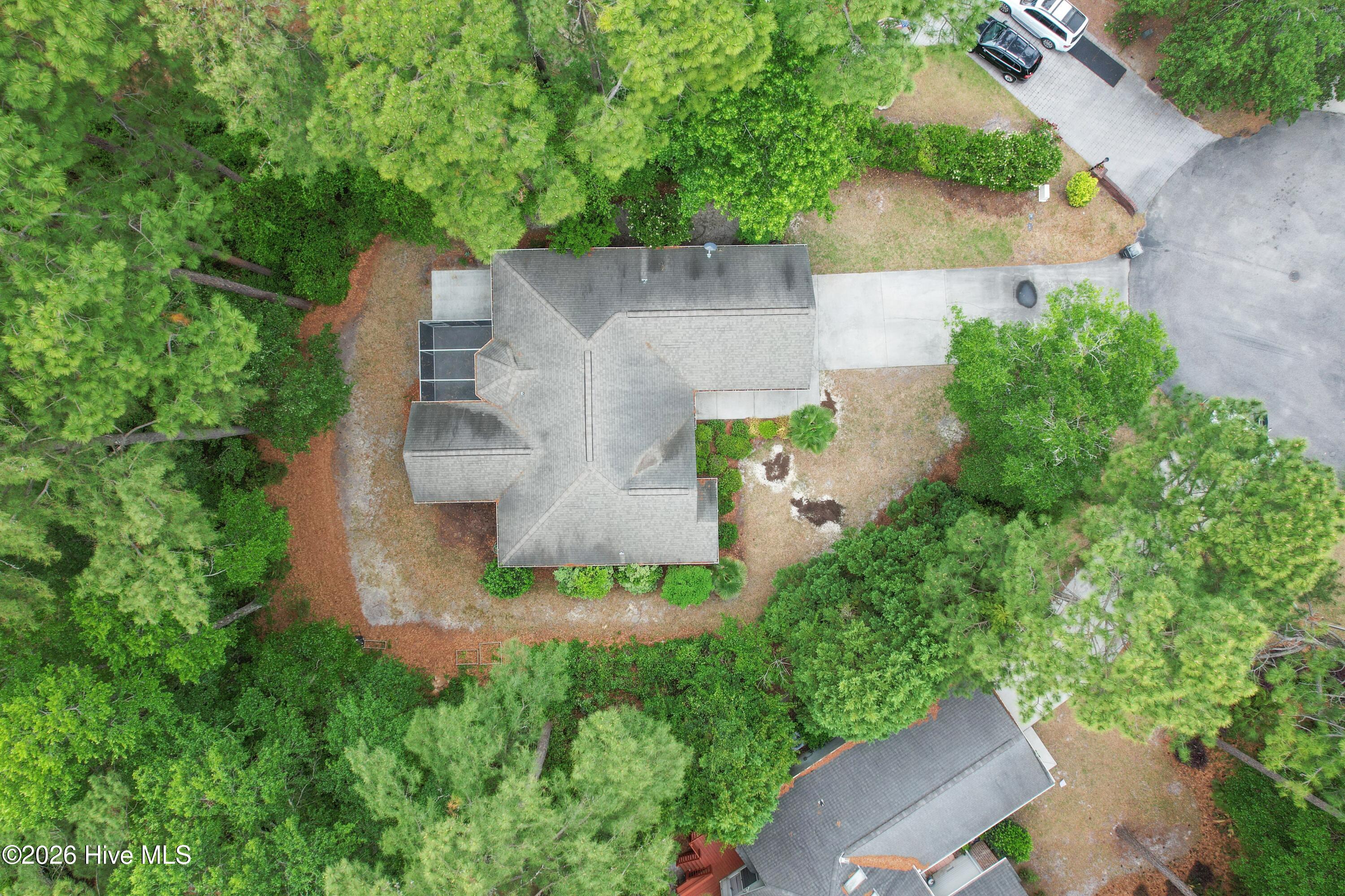 100570075 | Photo 40