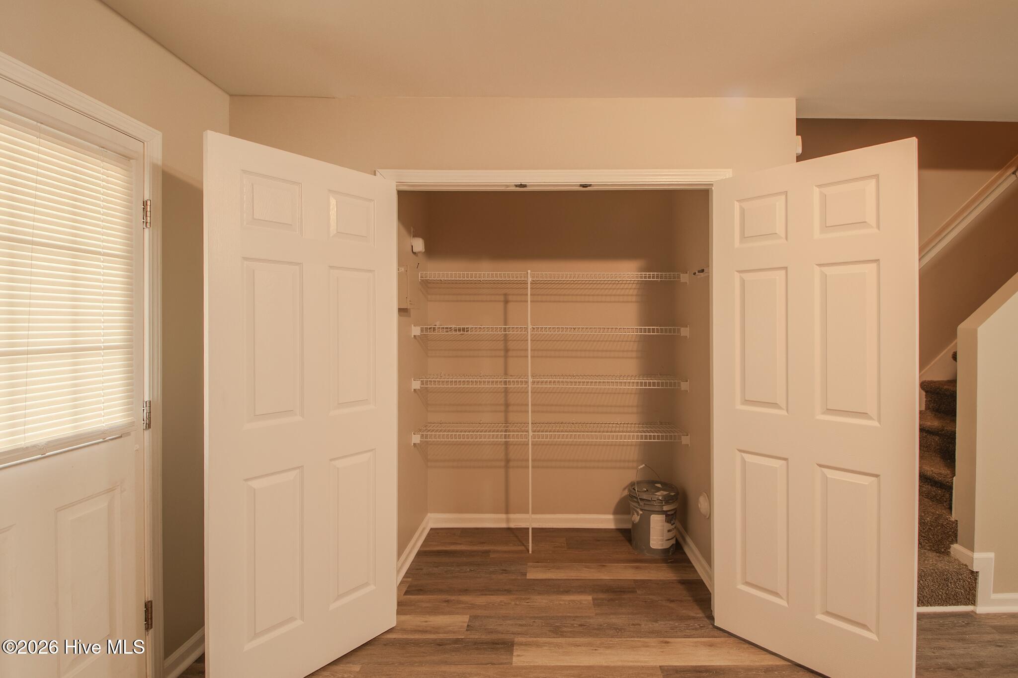 100522073 | Photo 13