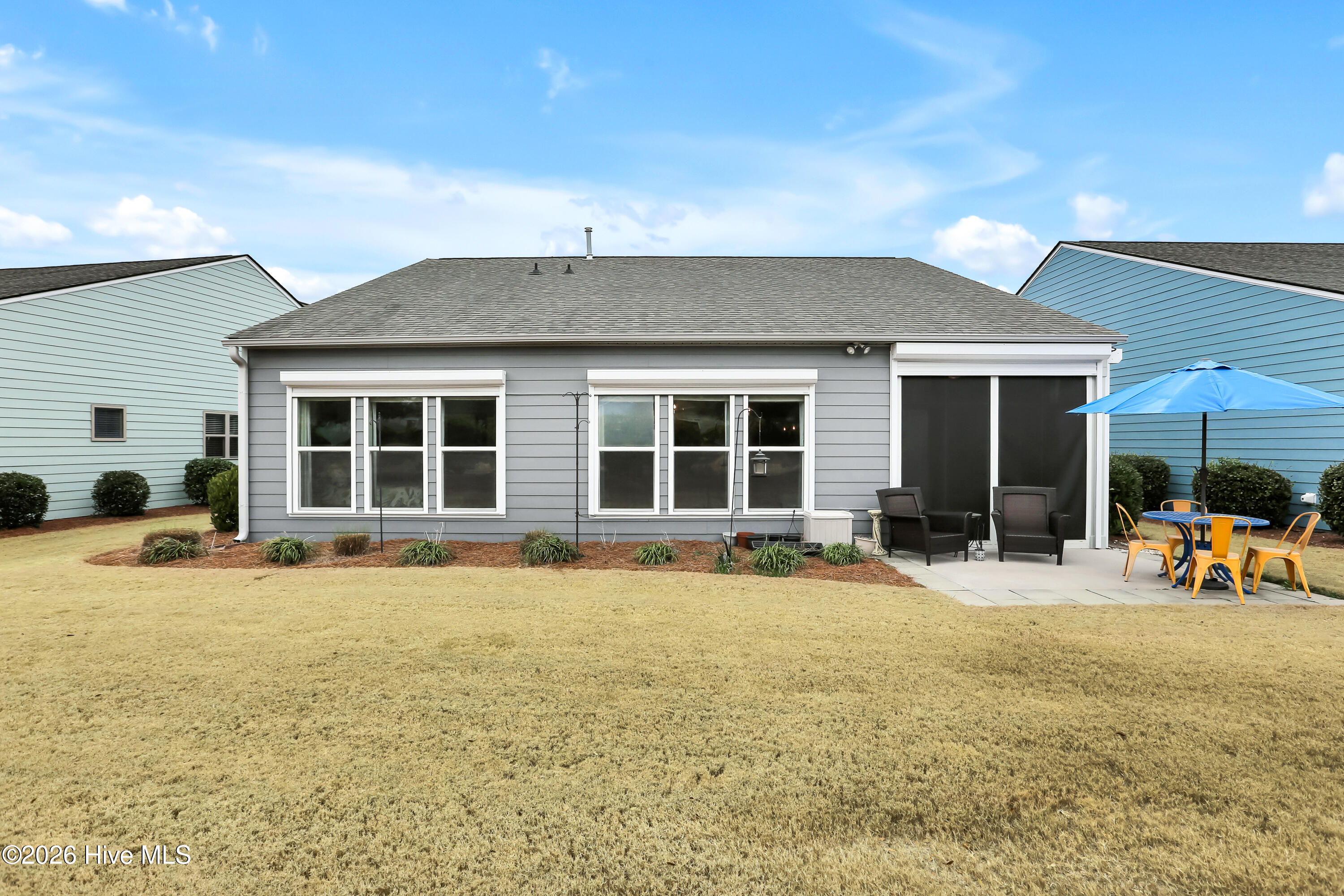 100558115 | Photo 31