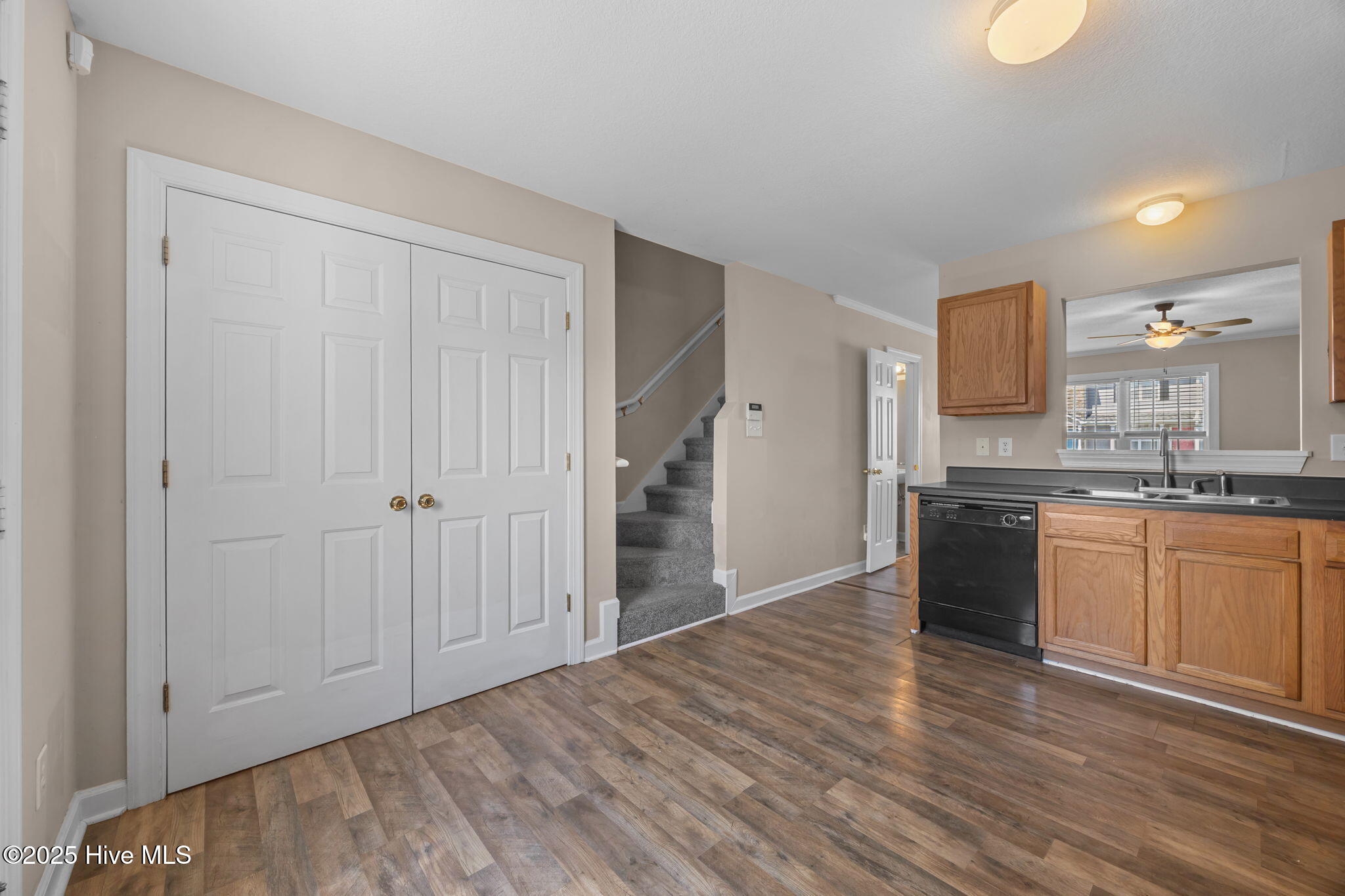 911 Springwood Drive,Jacksonville