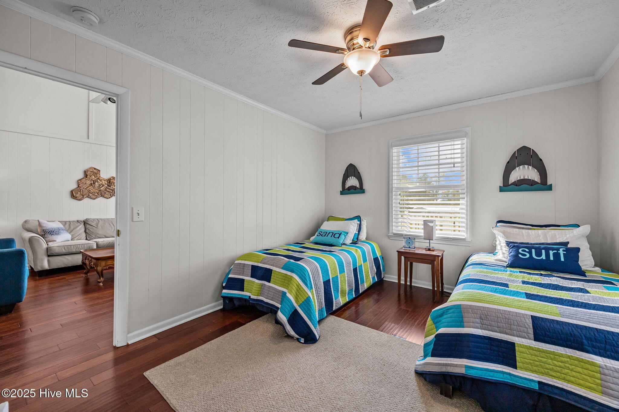 100543033 | Photo 29