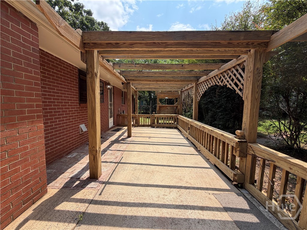 Back Patio for relaxing, grilling, gathering, etc. Recently pressure washed.