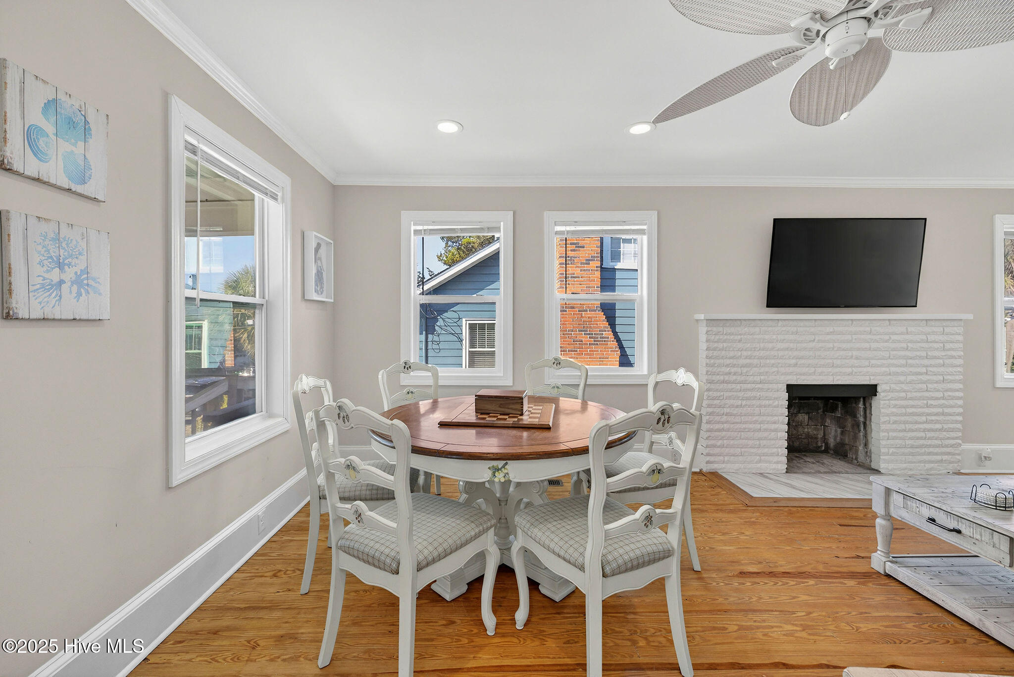 100543677 | Photo 12