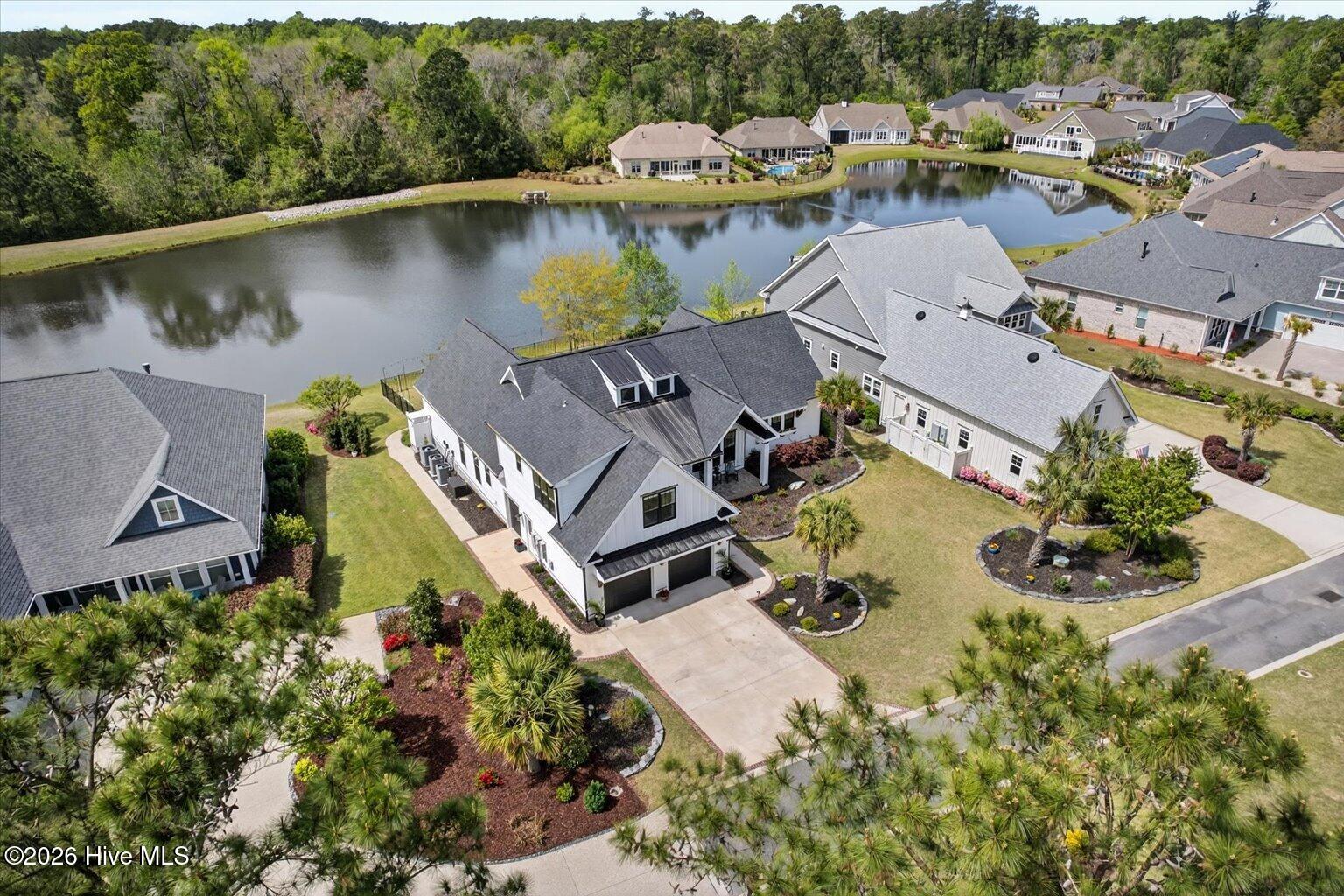 100566266 | Photo 72