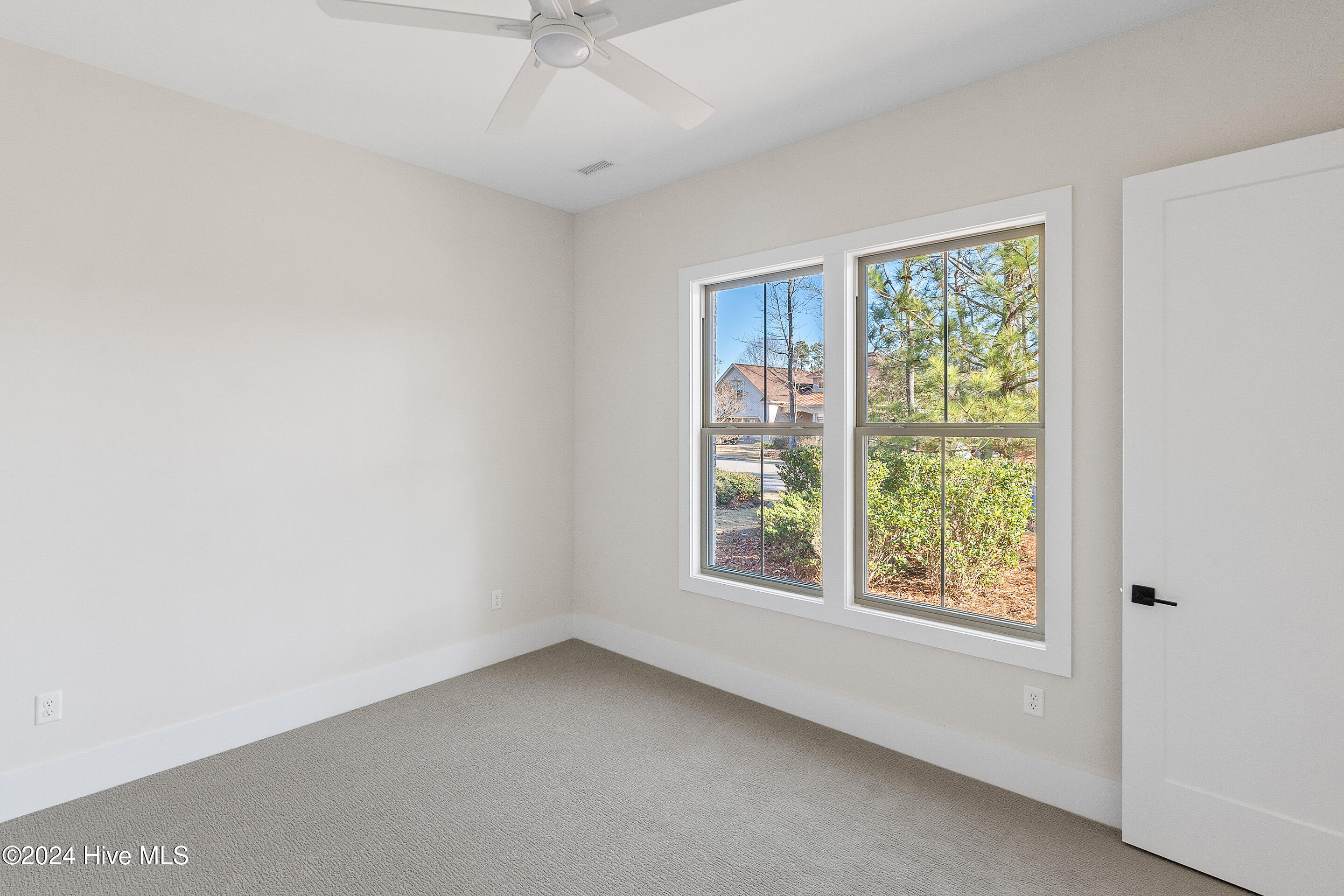 100552091 | Photo 29