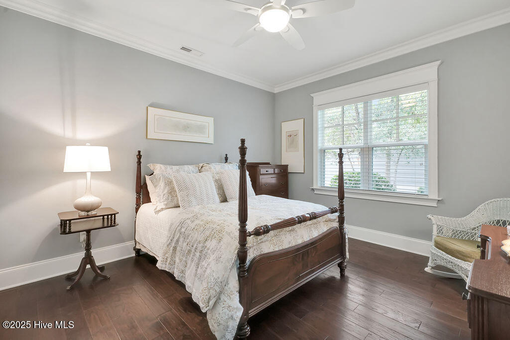 100535005 | Photo 27