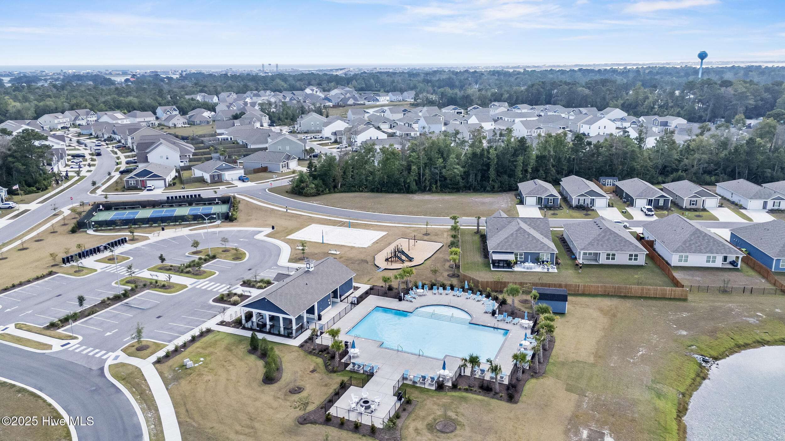 100533883 | Photo 52