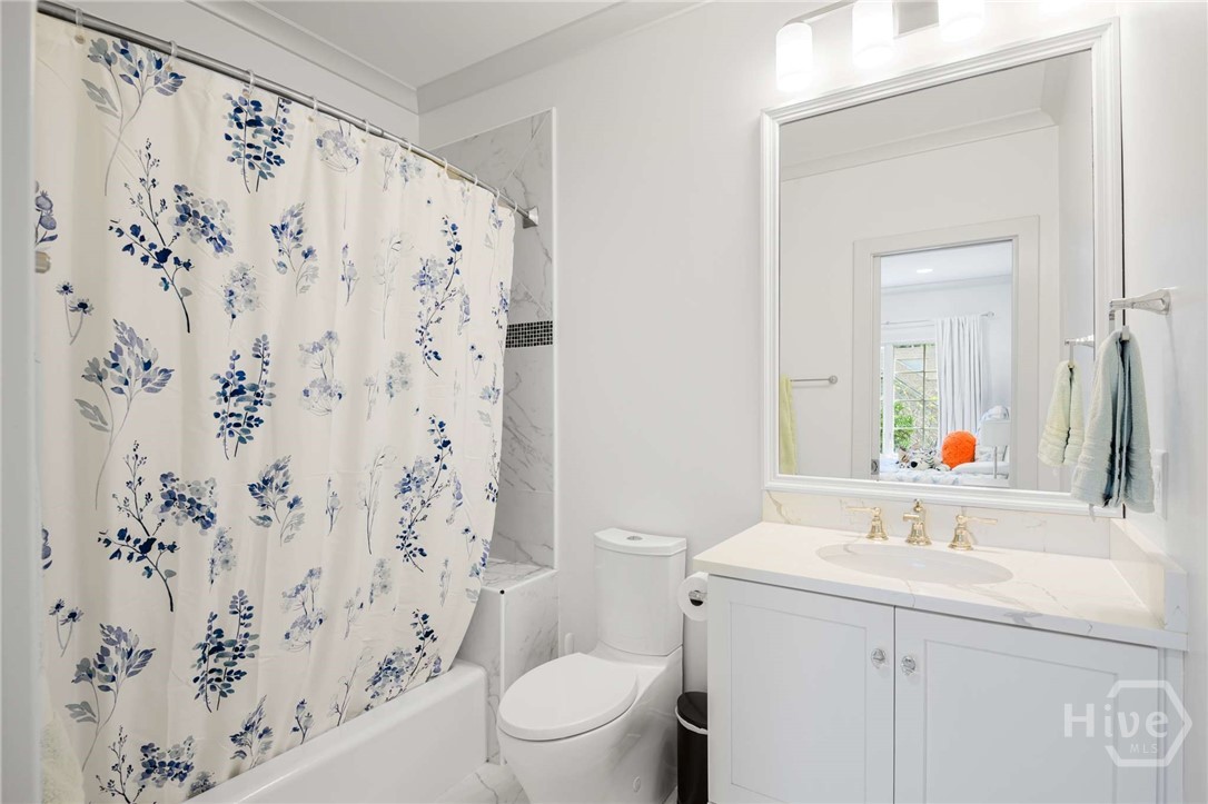 Bedroom #3 ensuite Bathroom