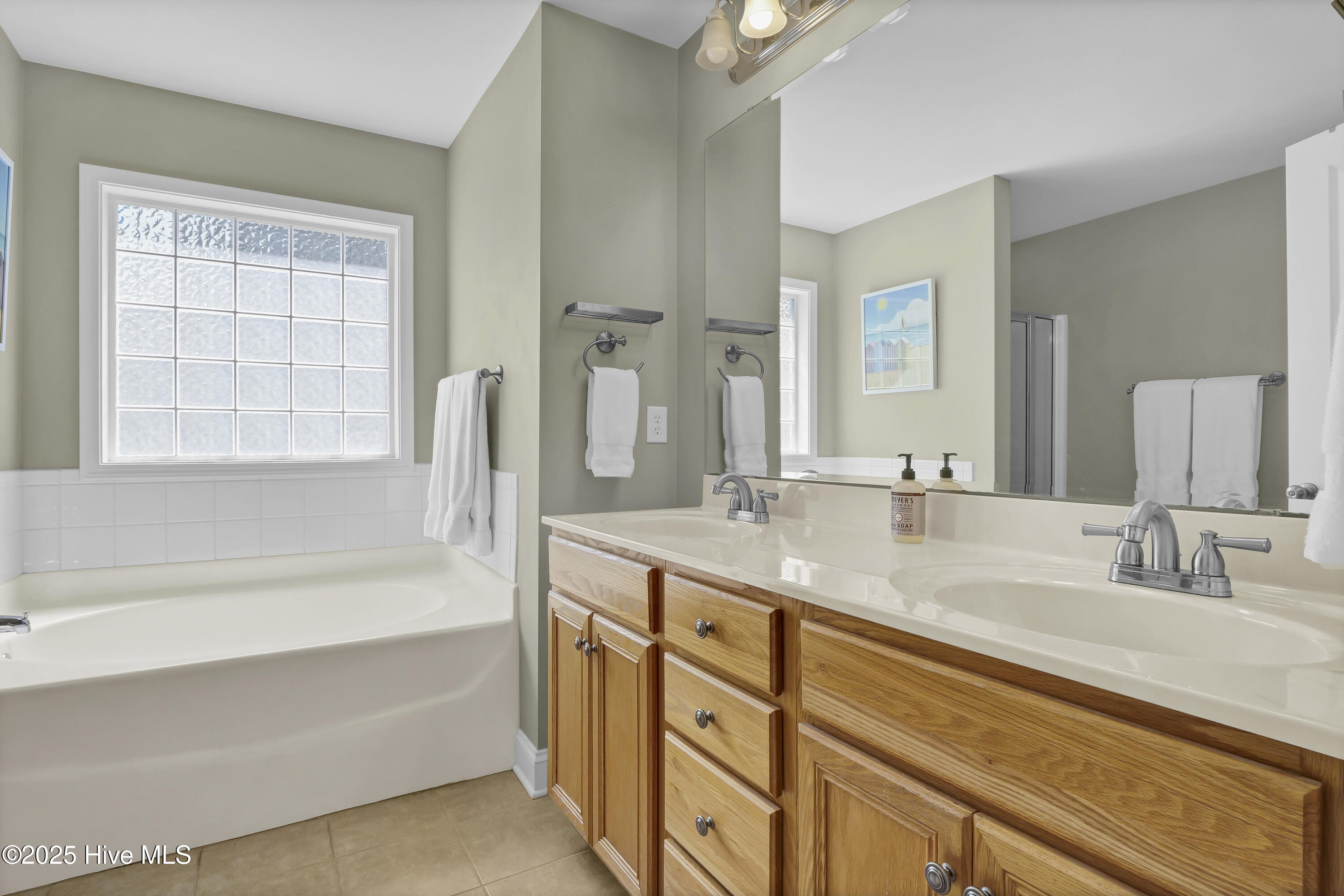 100529141 | Photo 15