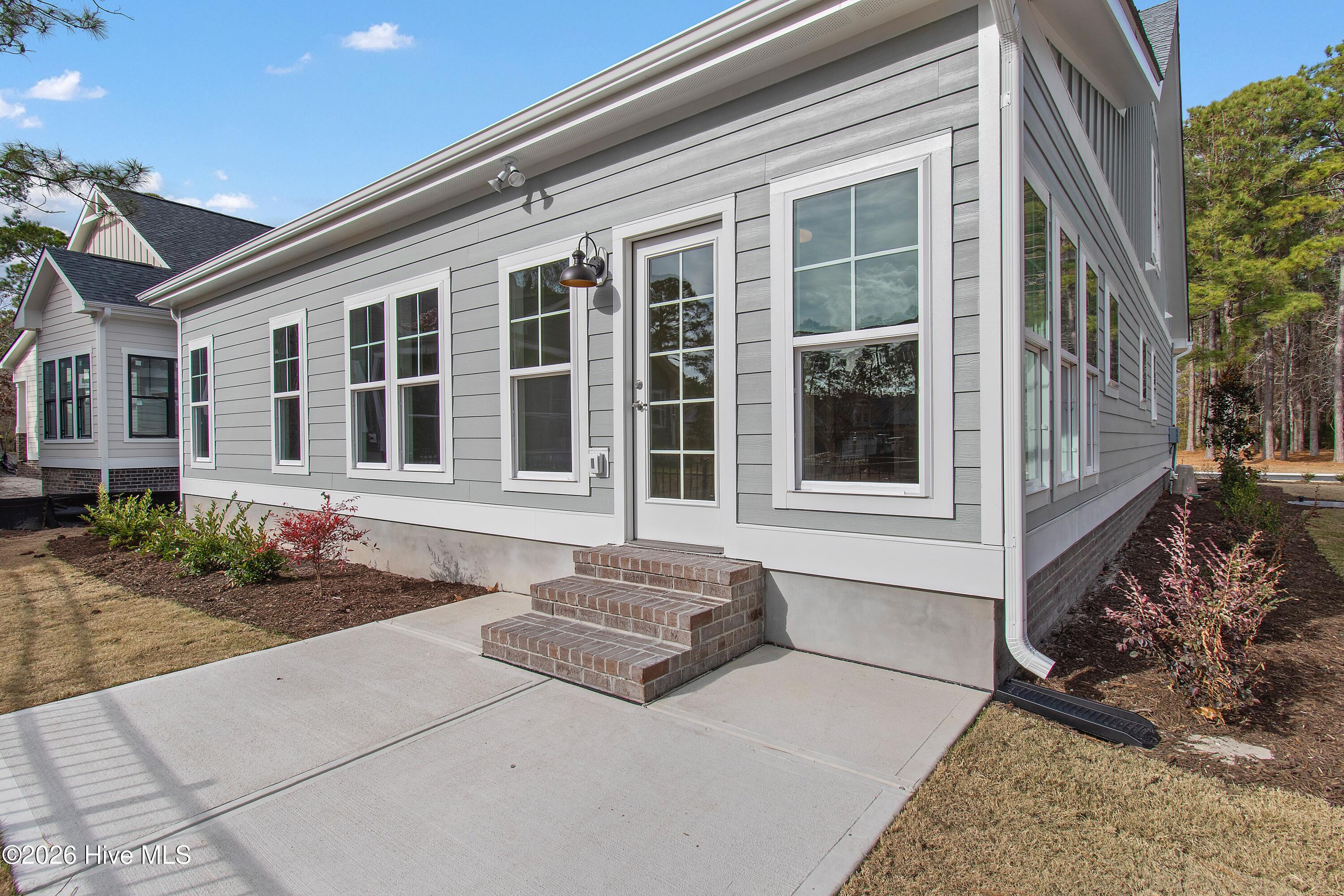 100533287 | Photo 24