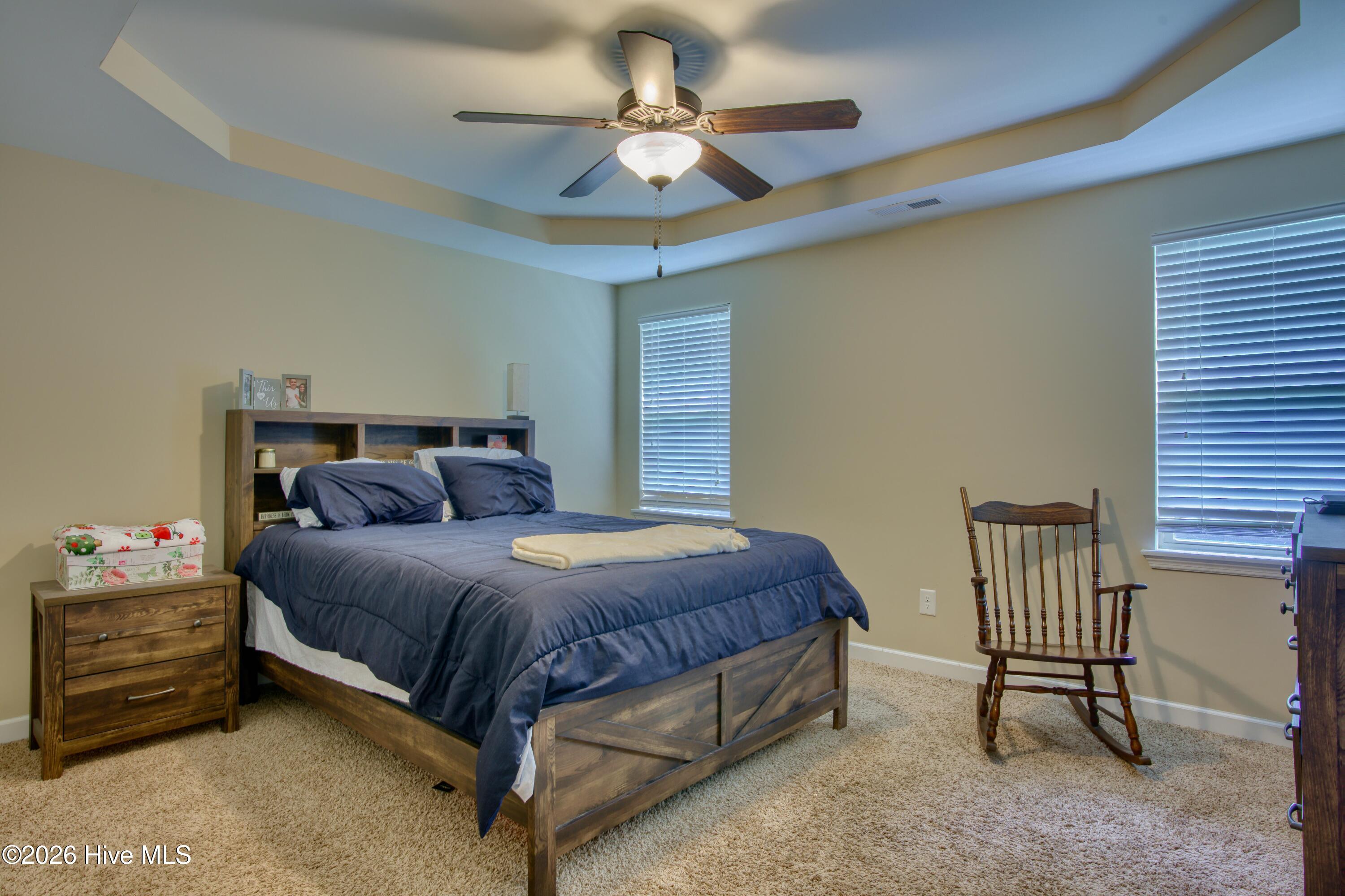 100563081 | Photo 19