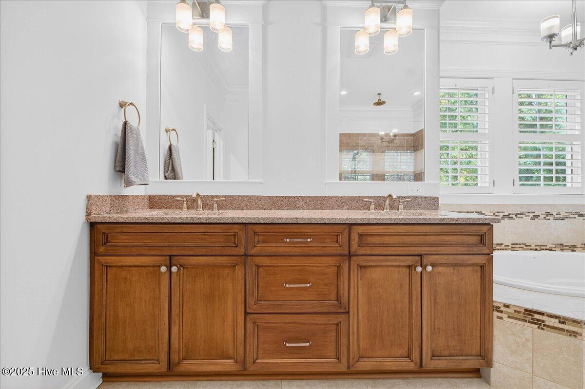 100530604 | Photo 52