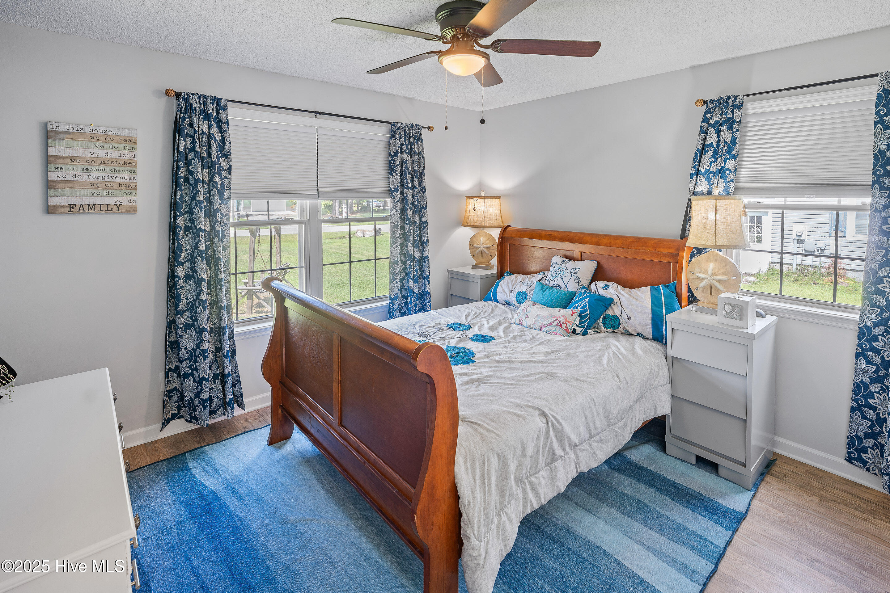 100523707 | Photo 34