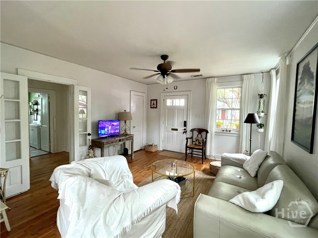 12 W 51st Street, Savannah, GA 31405 Listing Photo  3