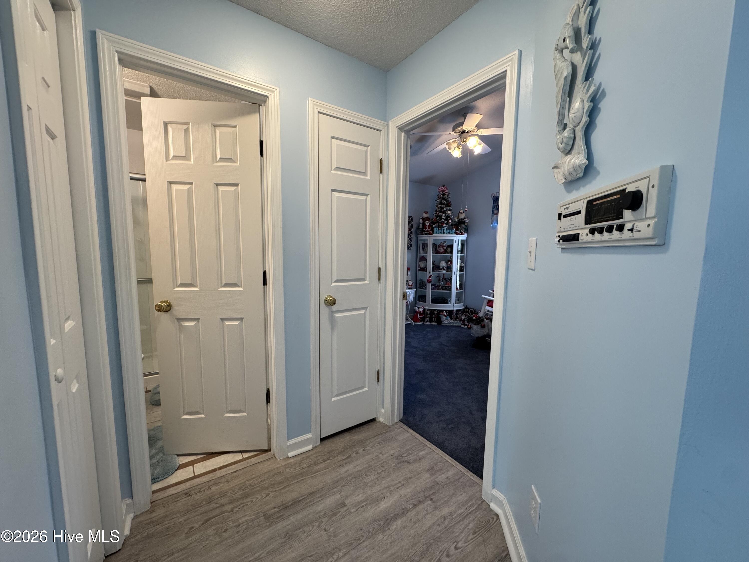 100563422 | Photo 18