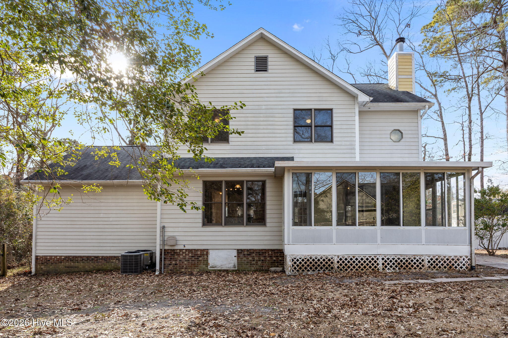 100552786 | Photo 24