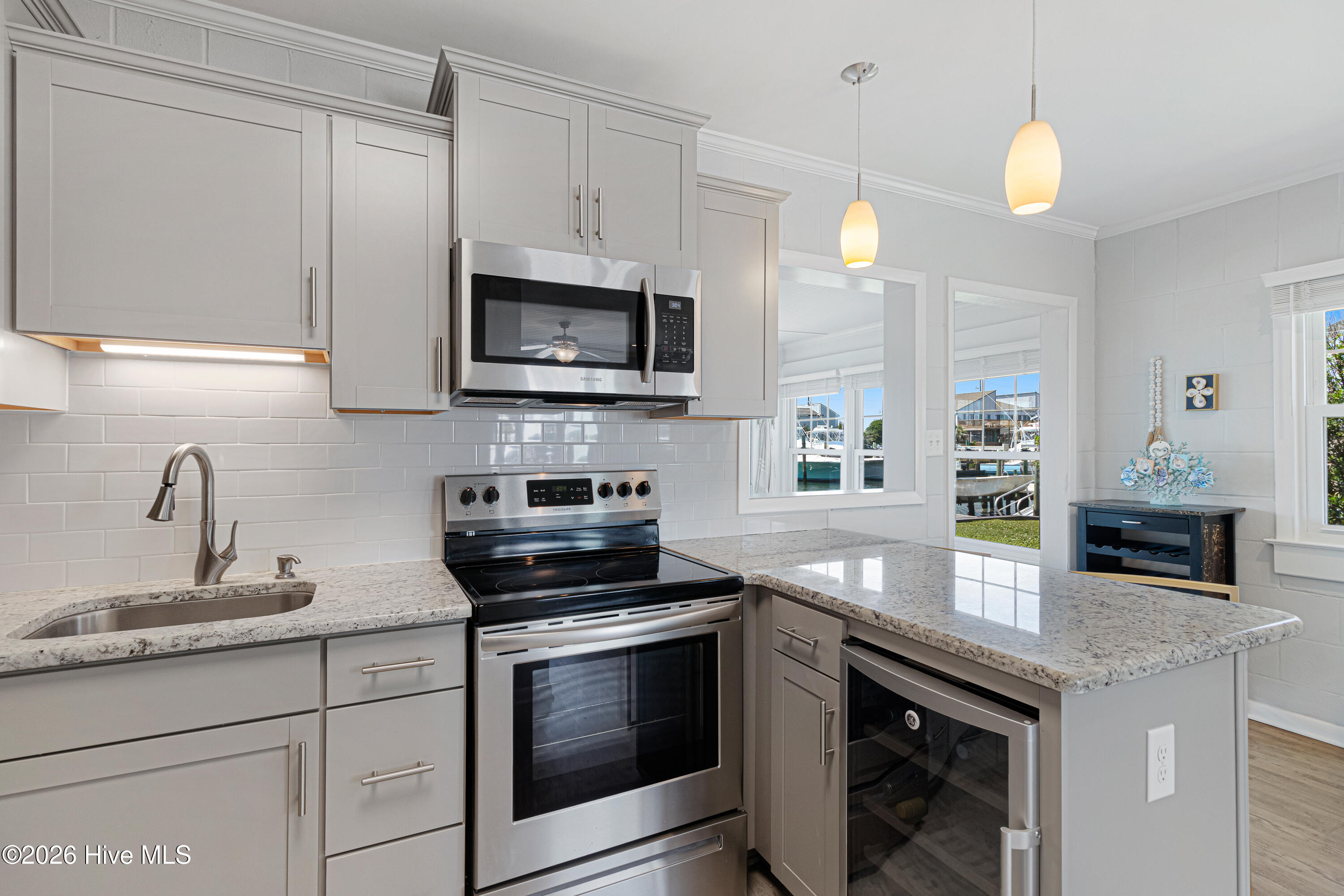 213 W Bogue Sound Drive,Atlantic Beach